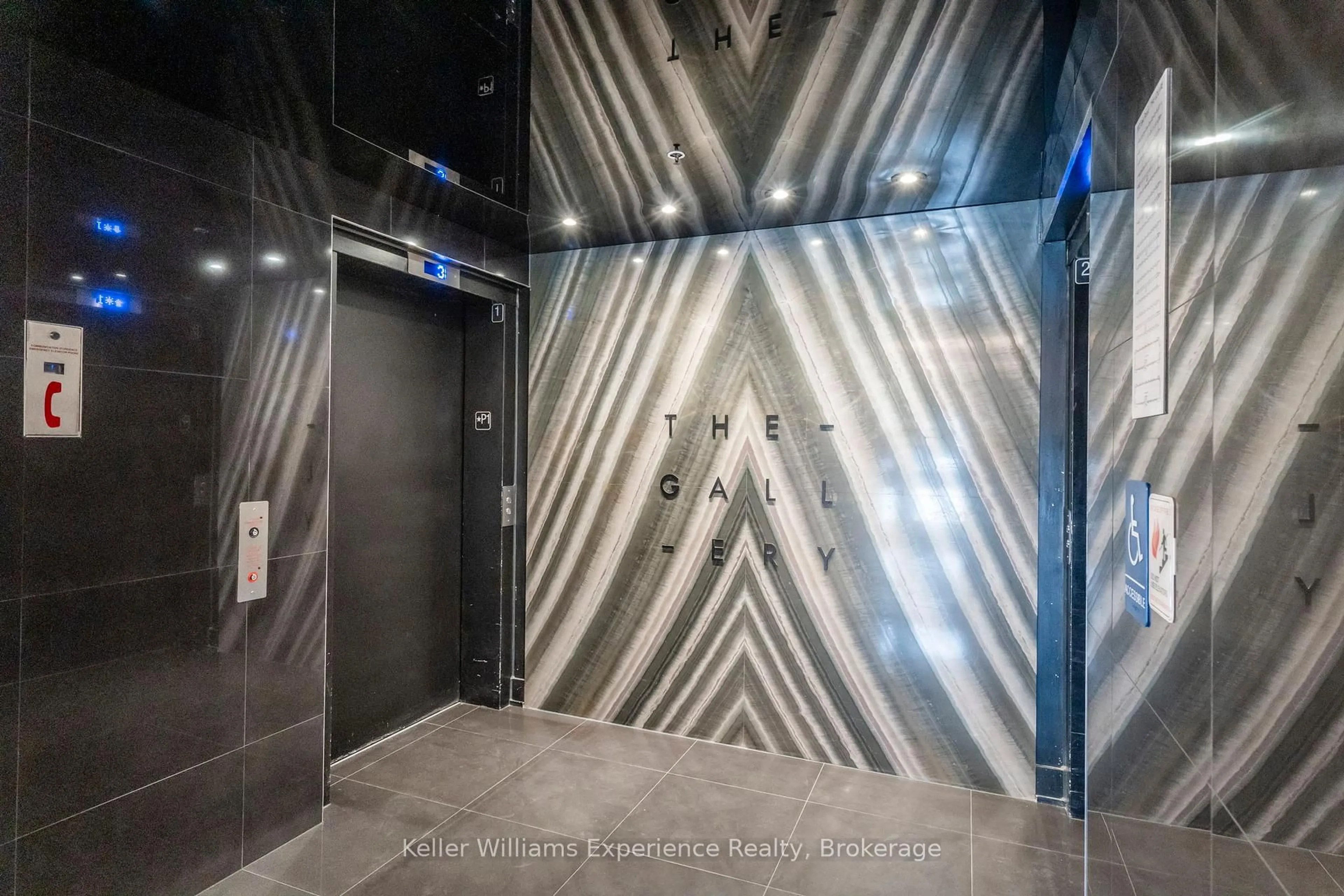 Indoor foyer for 302 Essa Rd #516, Barrie Ontario L9J 0H3