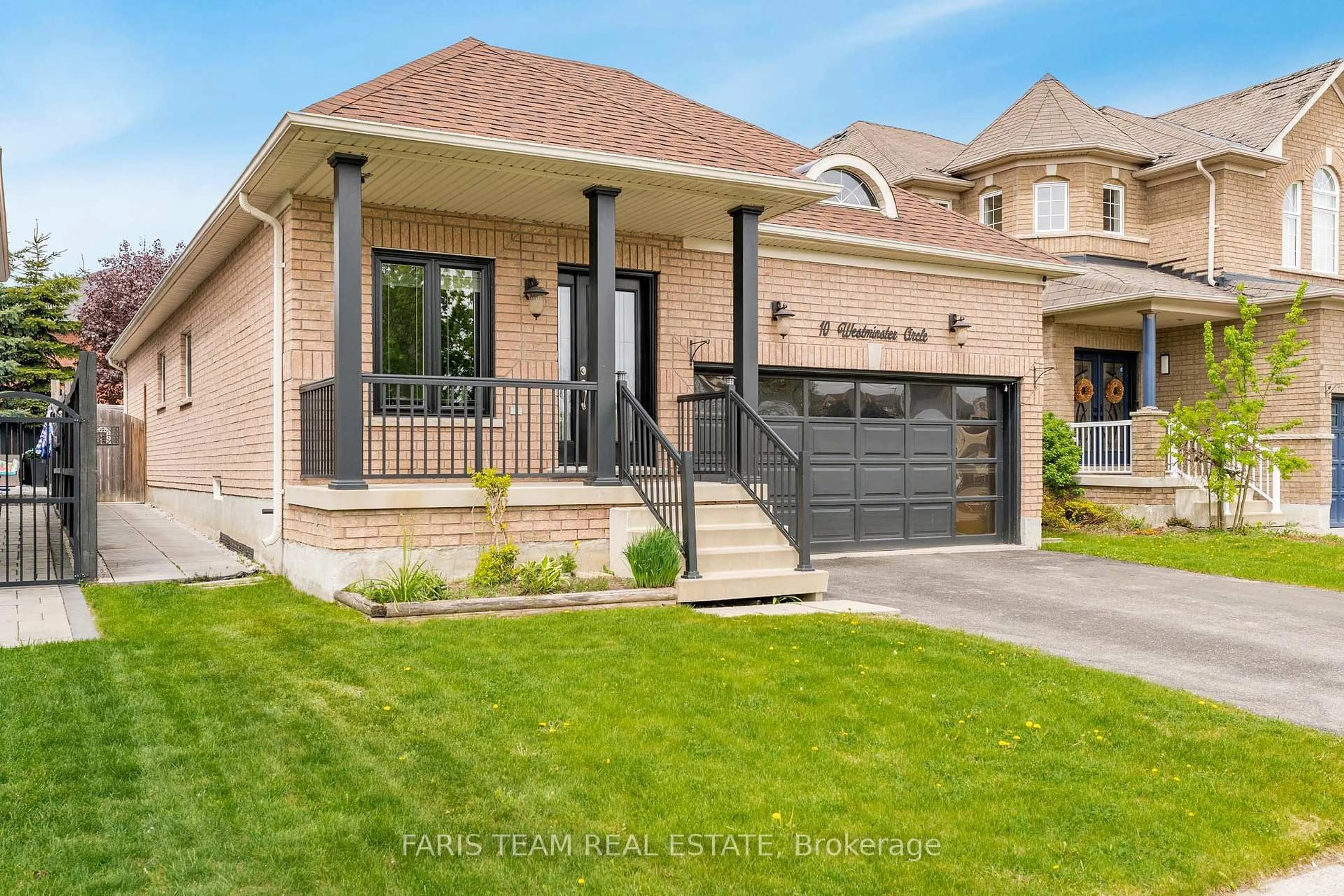 Home with brick exterior material, street for 10 Westminster Circ, Barrie Ontario L4M 0A3