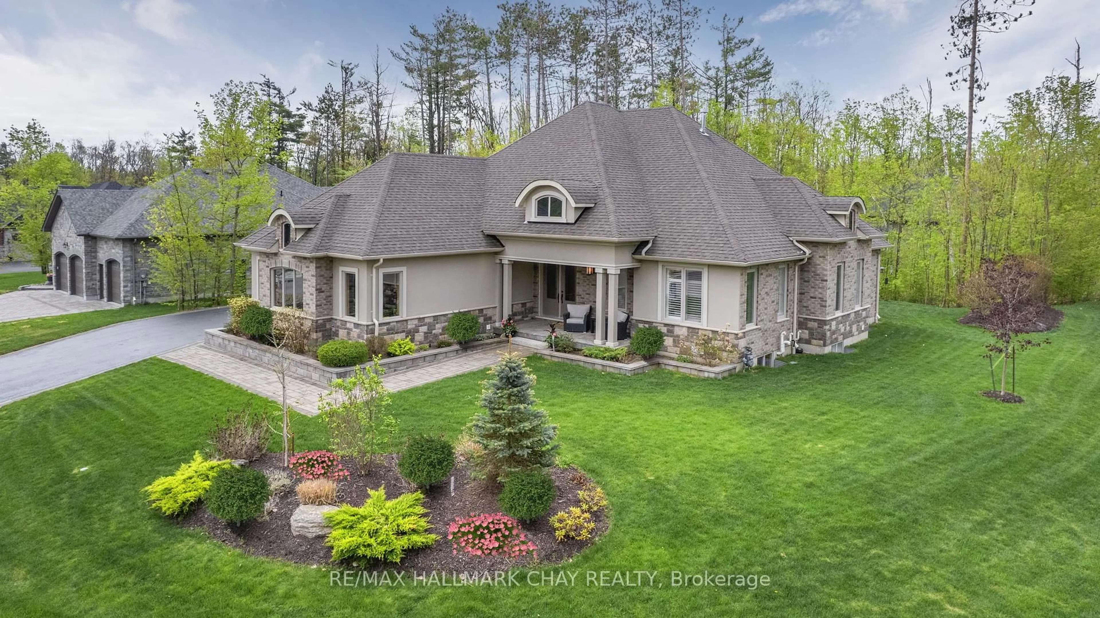 Home with brick exterior material, unknown for 19 Timber Wolf Tr, Springwater Ontario L9X 0H7