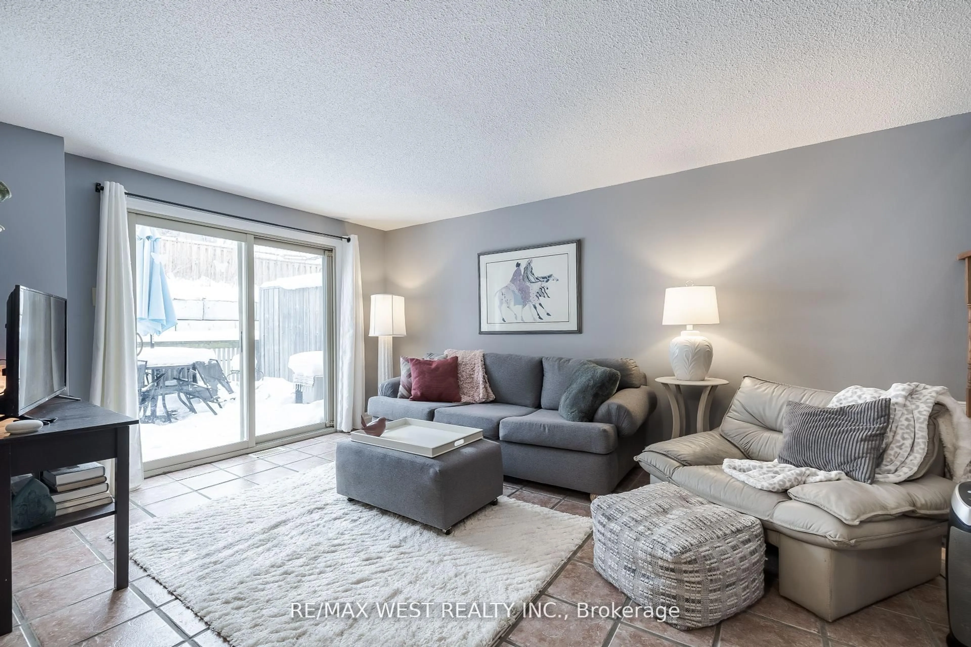Living room with furniture, unknown for 92 Loggers Ru #48, Barrie Ontario L4N 6W8