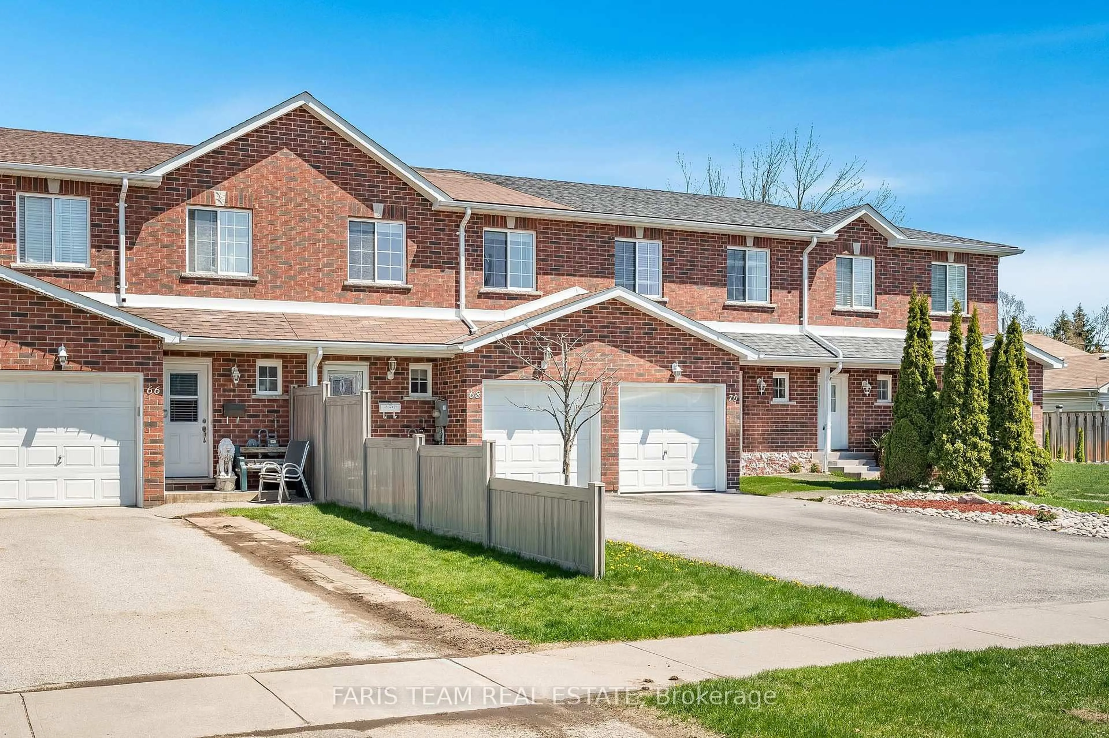 Home with brick exterior material, street for 68 Michelle Dr, Orillia Ontario L3V 0B4