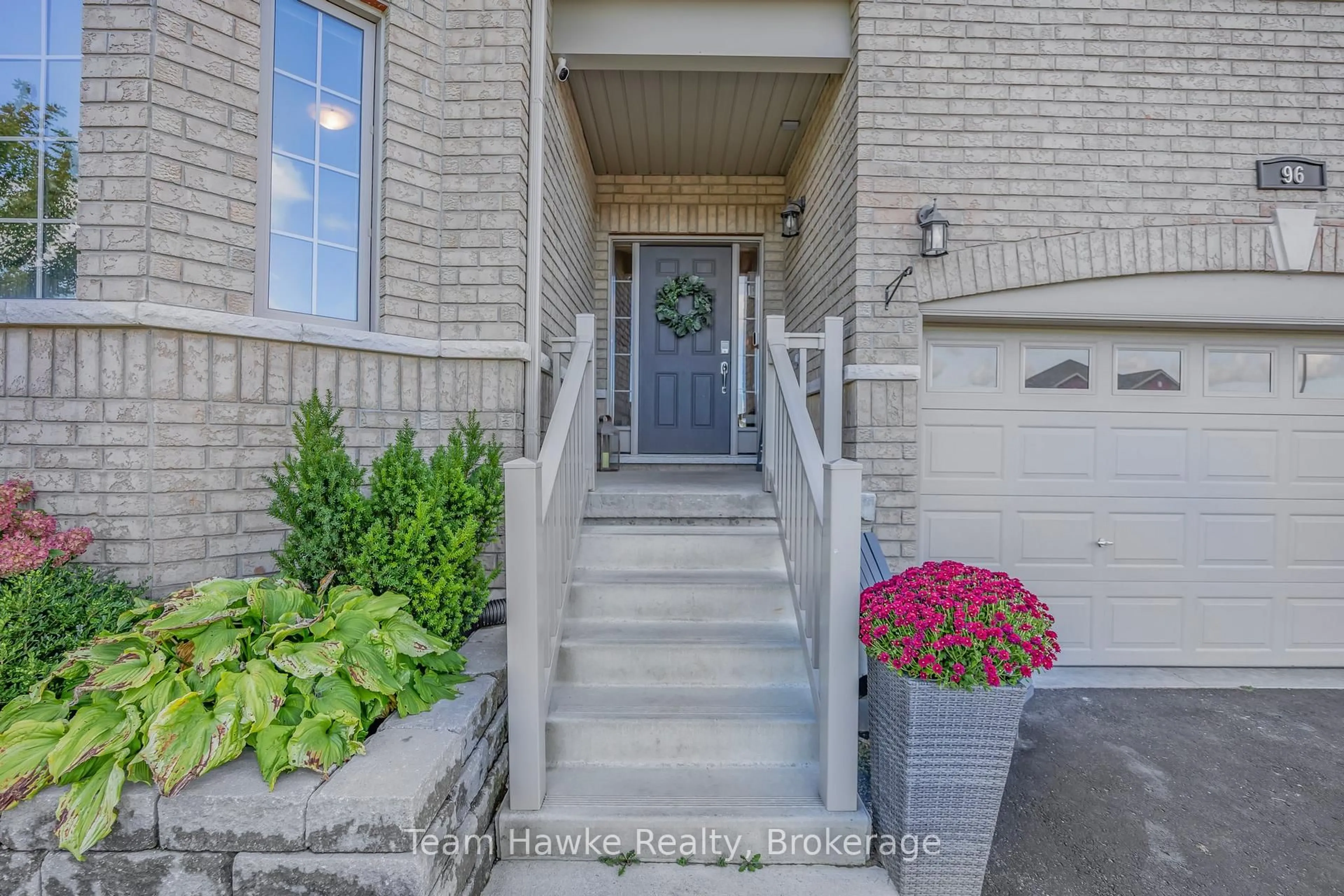 Indoor entryway for 96 BELLISLE Rd, Penetanguishene Ontario L9M 0V6