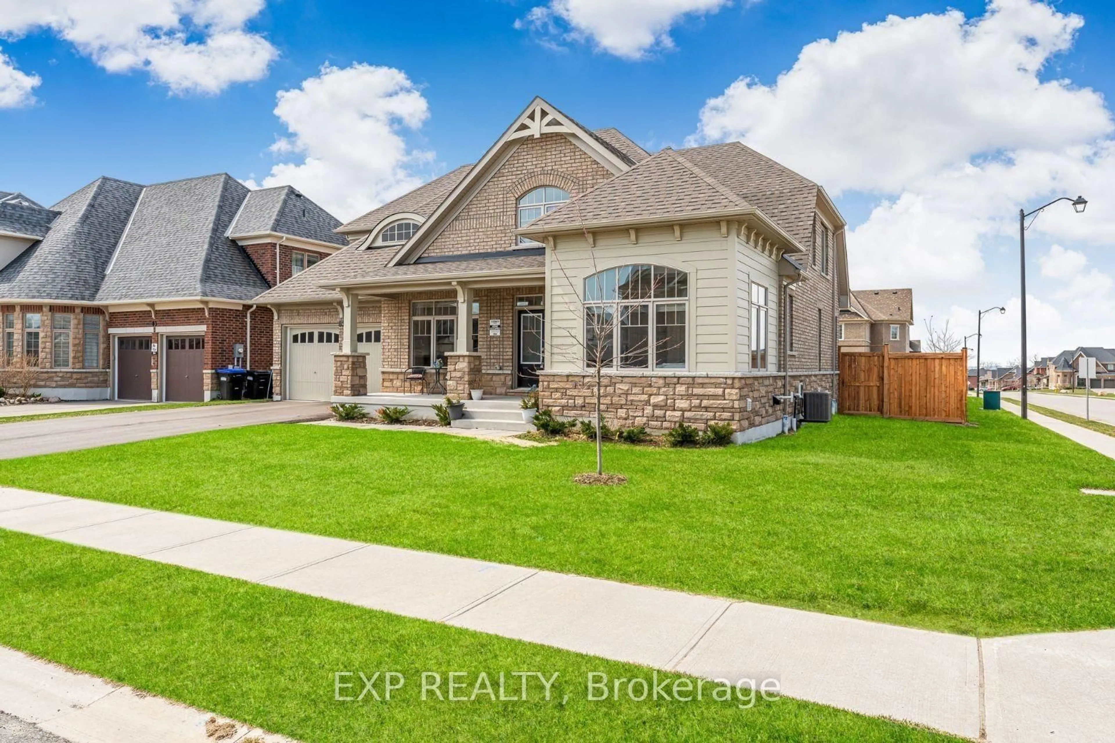 Home with brick exterior material, street for 85 Redmond Cres, Springwater Ontario L9X 1Z8