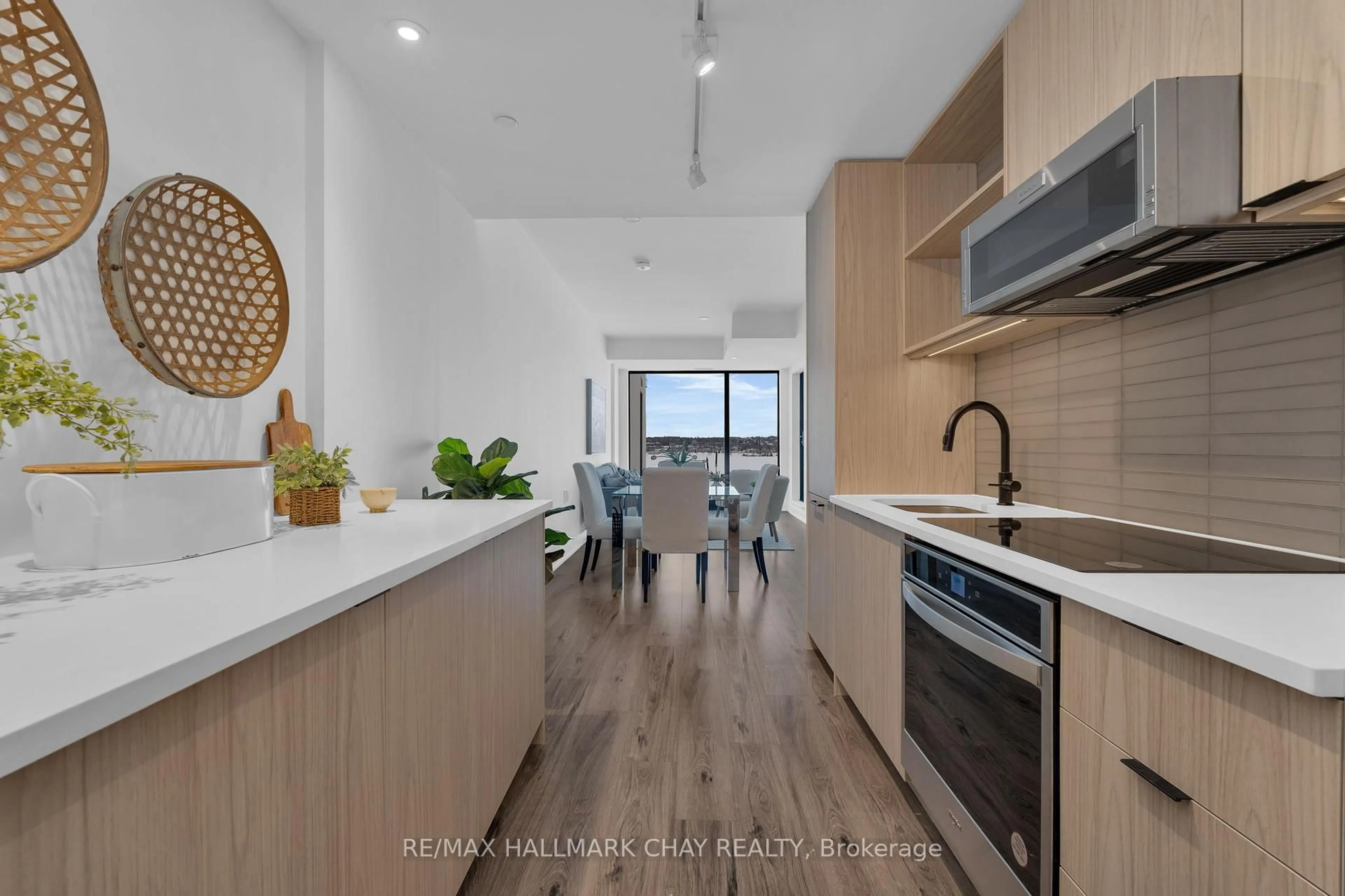 Open concept kitchen, unknown for 185 Dunlop St #810, Barrie Ontario L4M 1B2