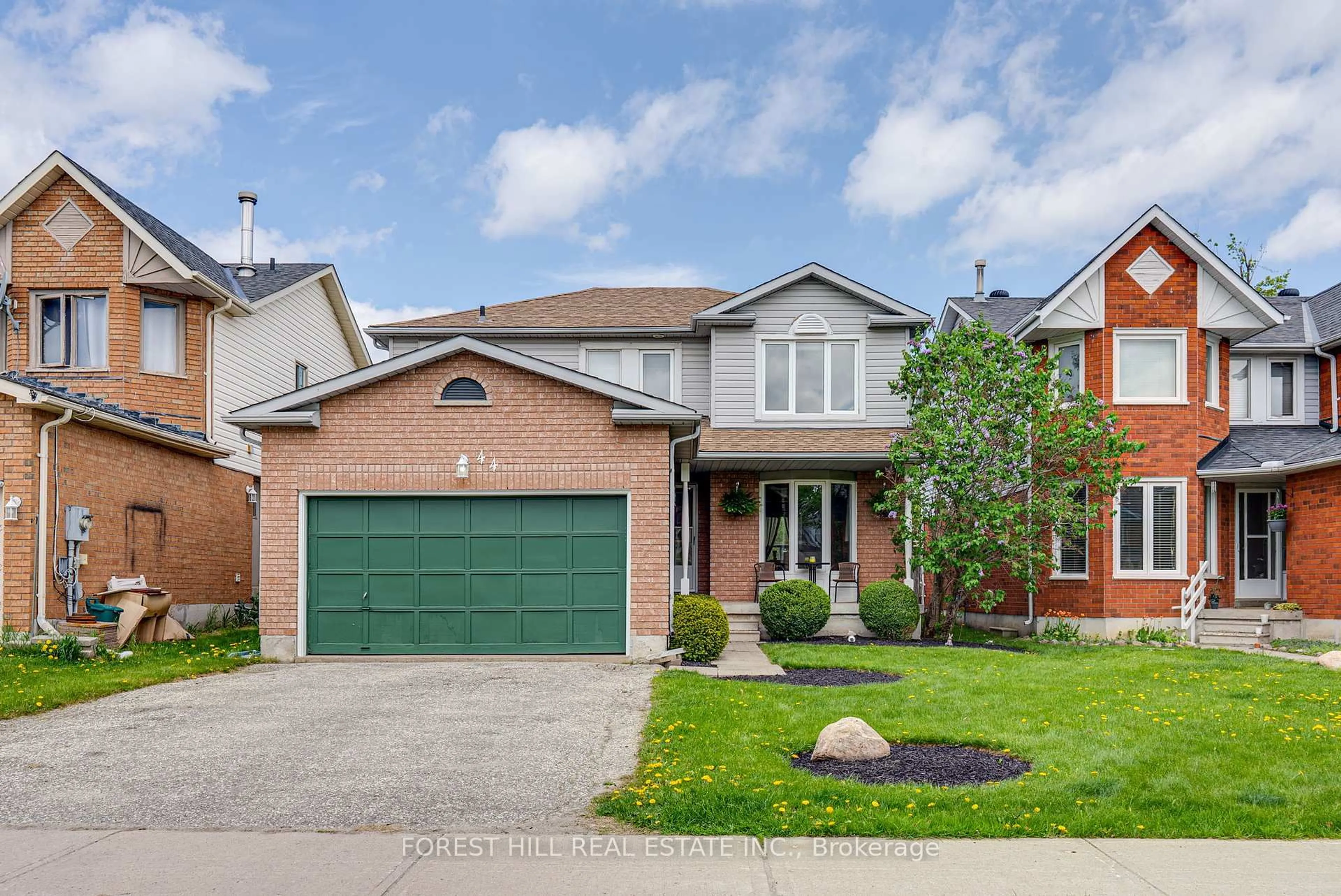 Home with brick exterior material, street for 44 Quance St, Barrie Ontario L4N 7M3