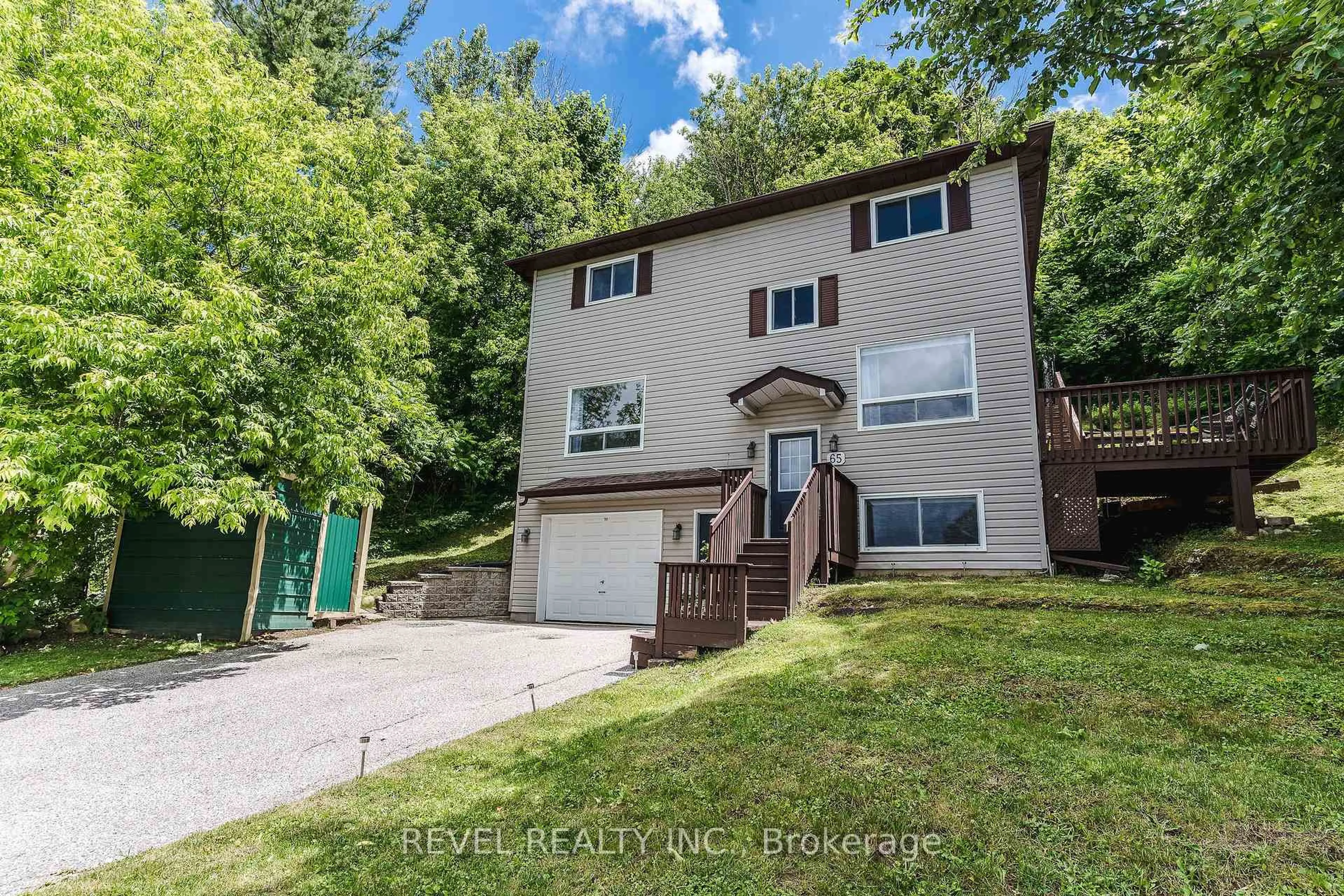 Home with vinyl exterior material, street for 65 Dancy Dr, Orillia Ontario L3V 7M2