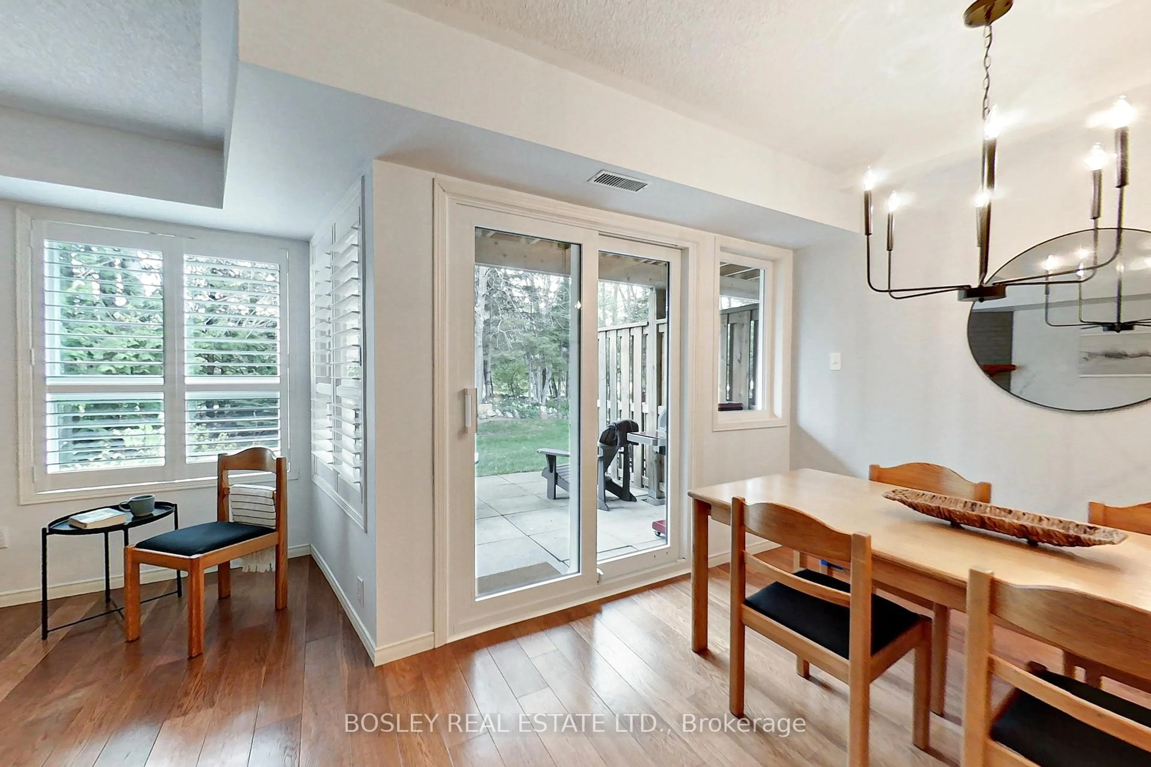 Unknown for 21 BARKER Blvd, Collingwood Ontario L9Y 4W4