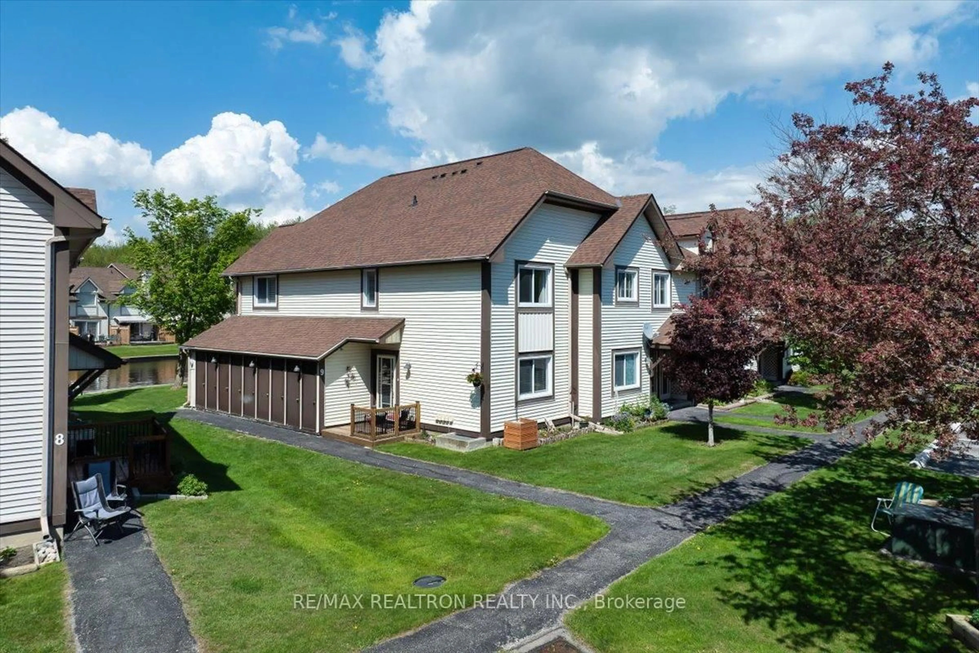 A pic from outside/outdoor area/front of a property/back of a property/a pic from drone, unknown for 11 Laguna Pkwy #9, Ramara Ontario L0K 1B0