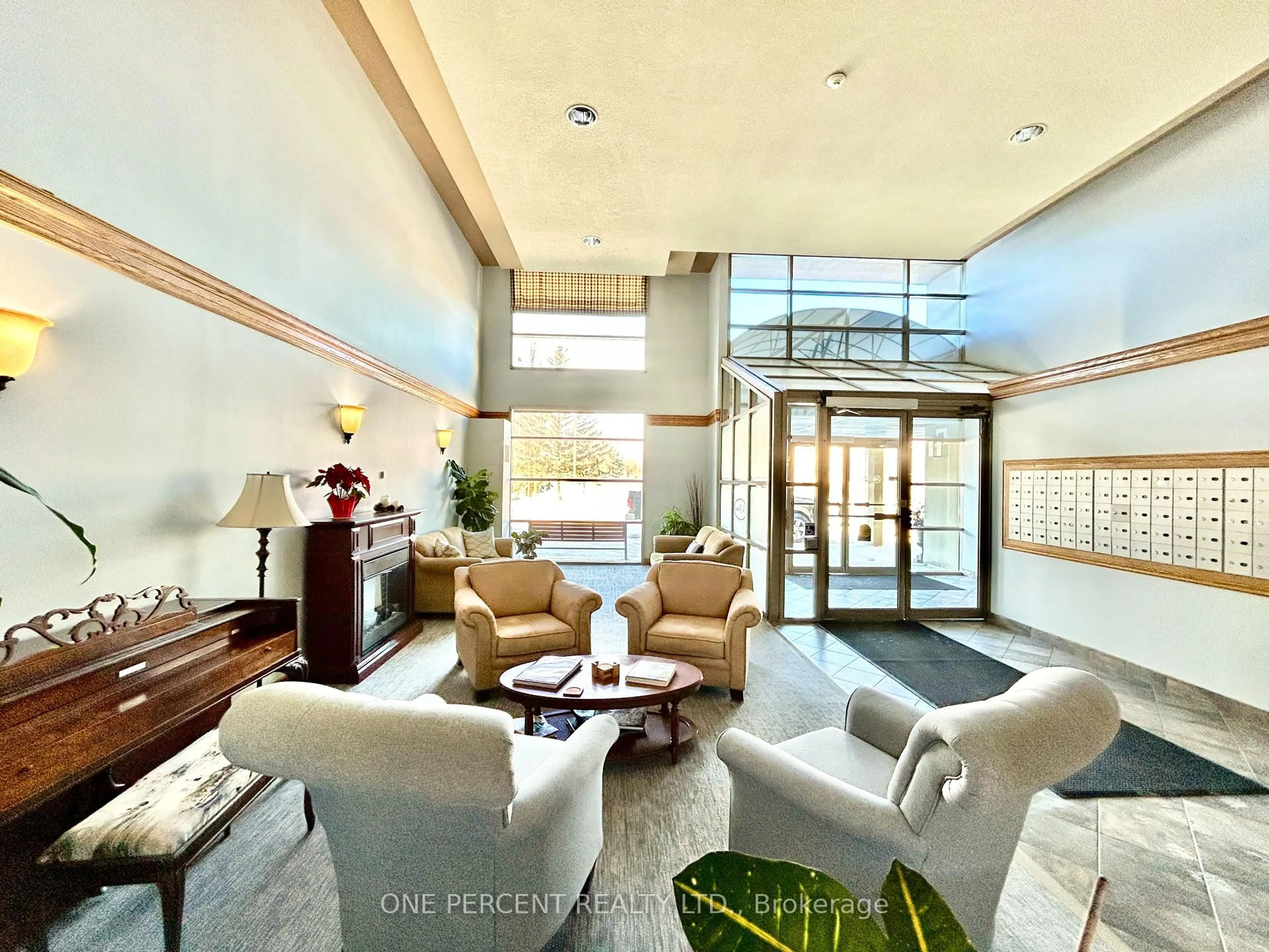 Lobby for 172 Eighth St #310, Collingwood Ontario L9Y 4T2