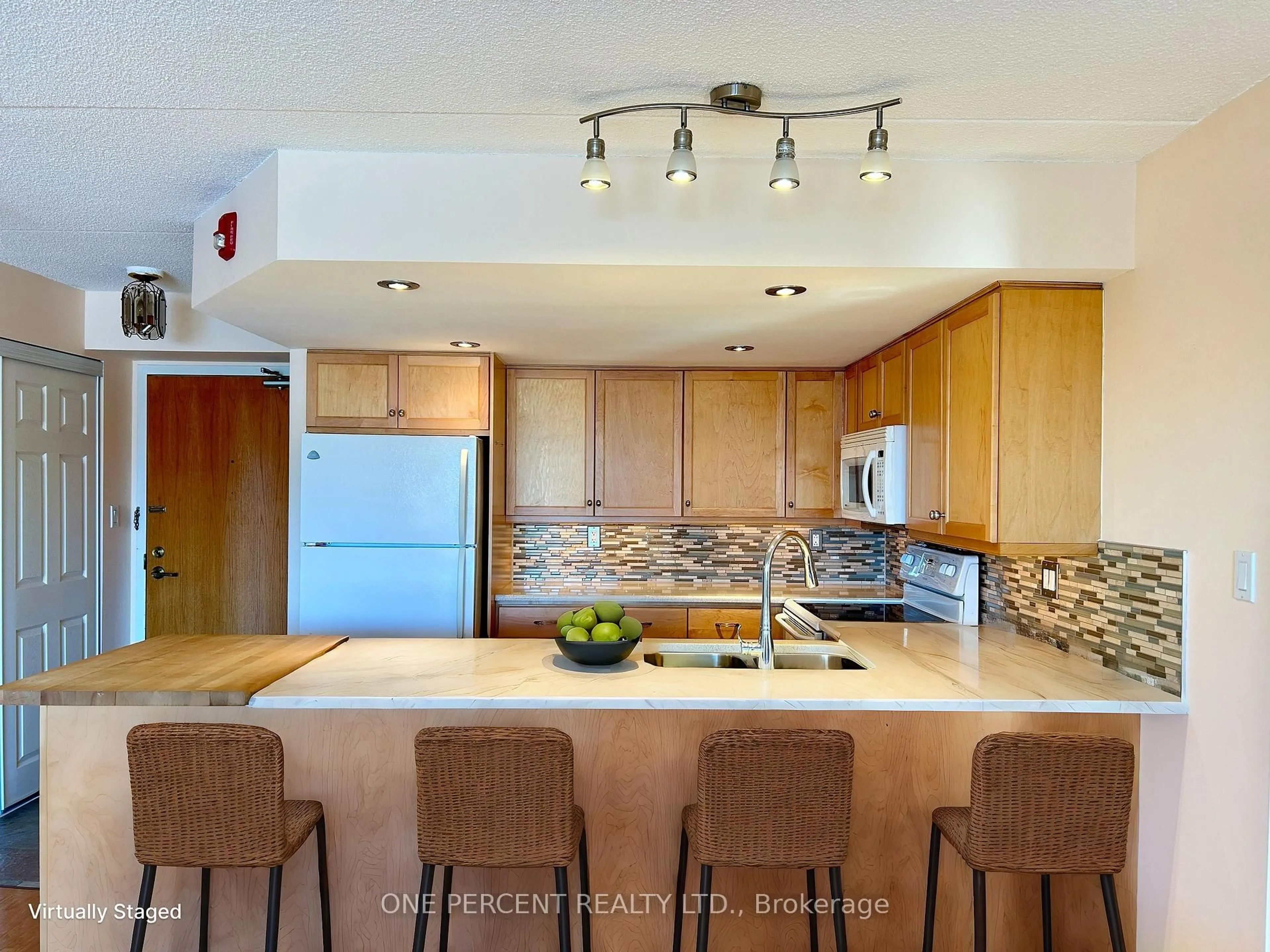 Unknown for 172 Eighth St #310, Collingwood Ontario L9Y 4T2