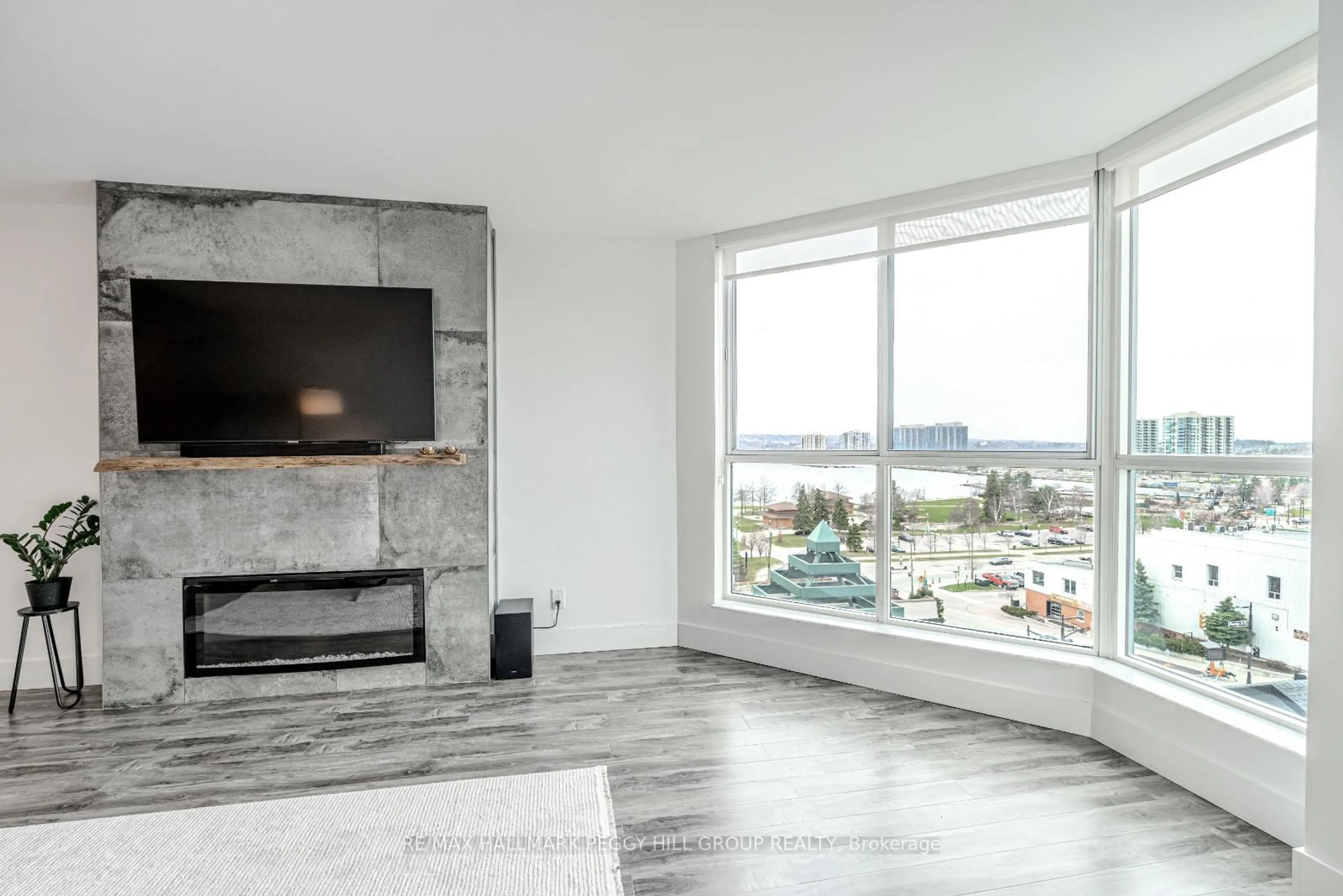 Unknown for 140 Dunlop St #605, Barrie Ontario L4M 6H9