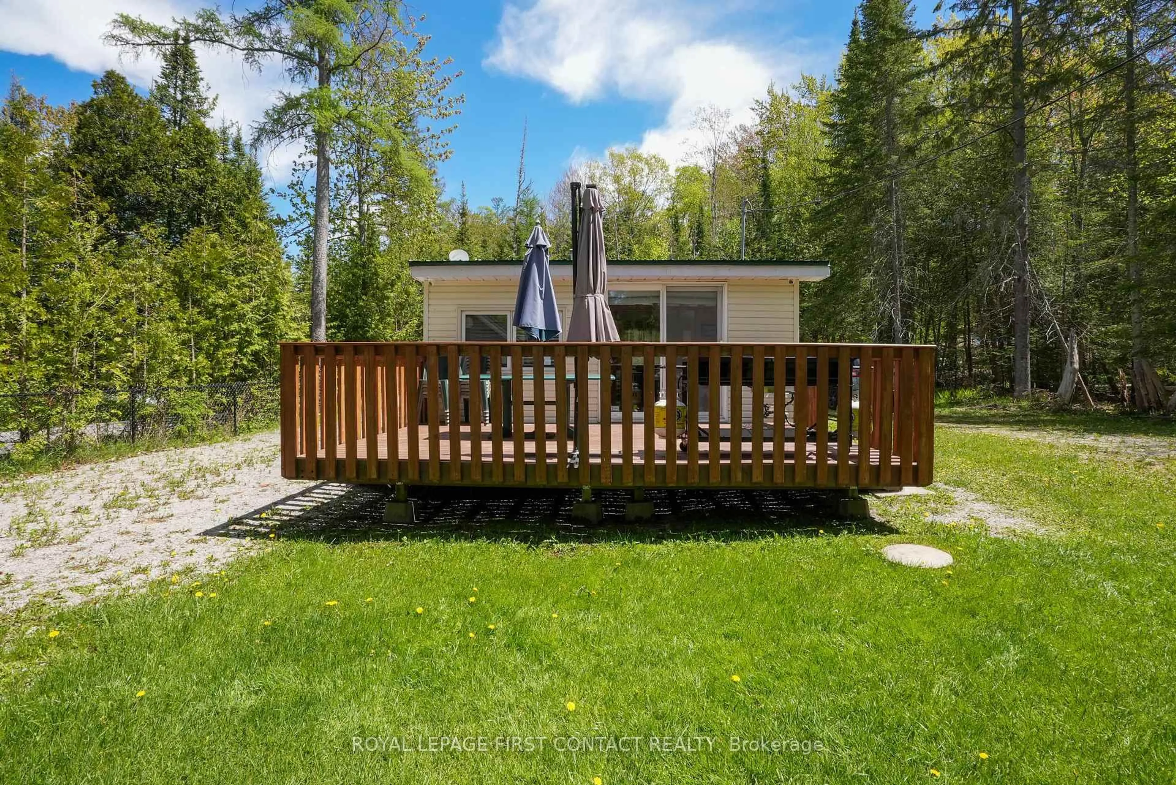 Unknown for 8 Buttercup Lane, Springwater Ontario L0L 1P0