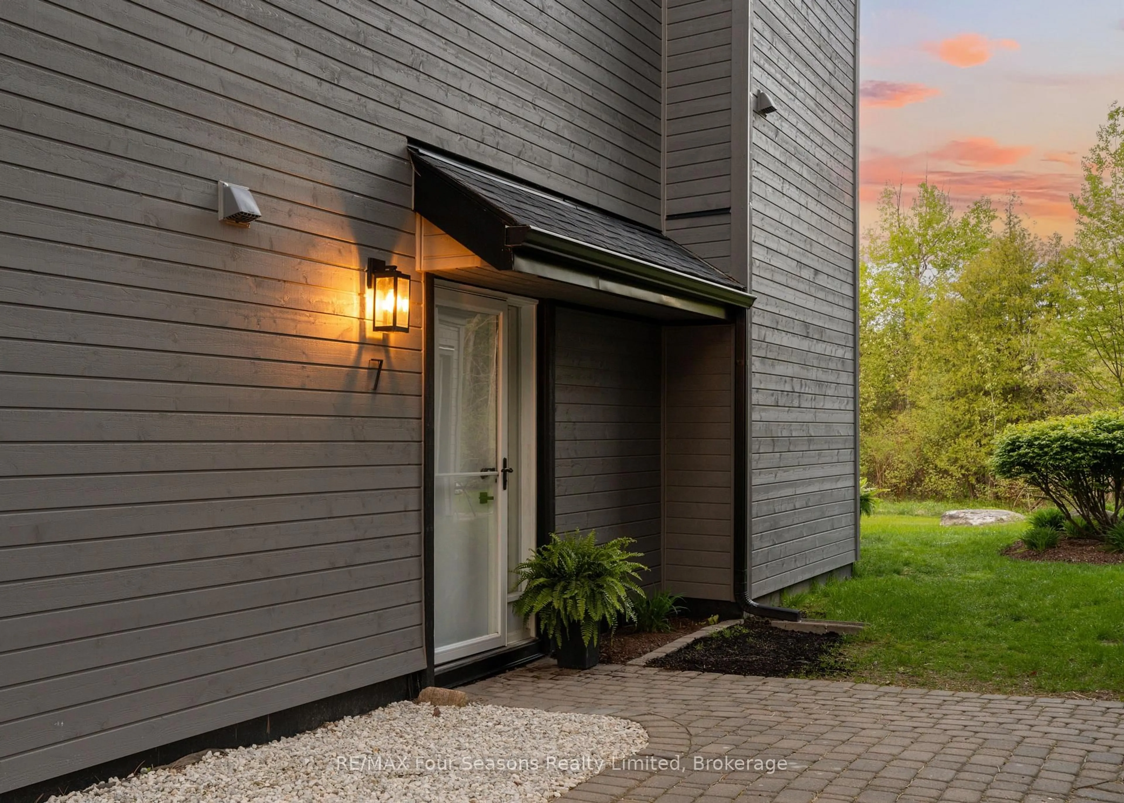 Unknown for 44 Trott Blvd #7, Collingwood Ontario L9Y 5B7
