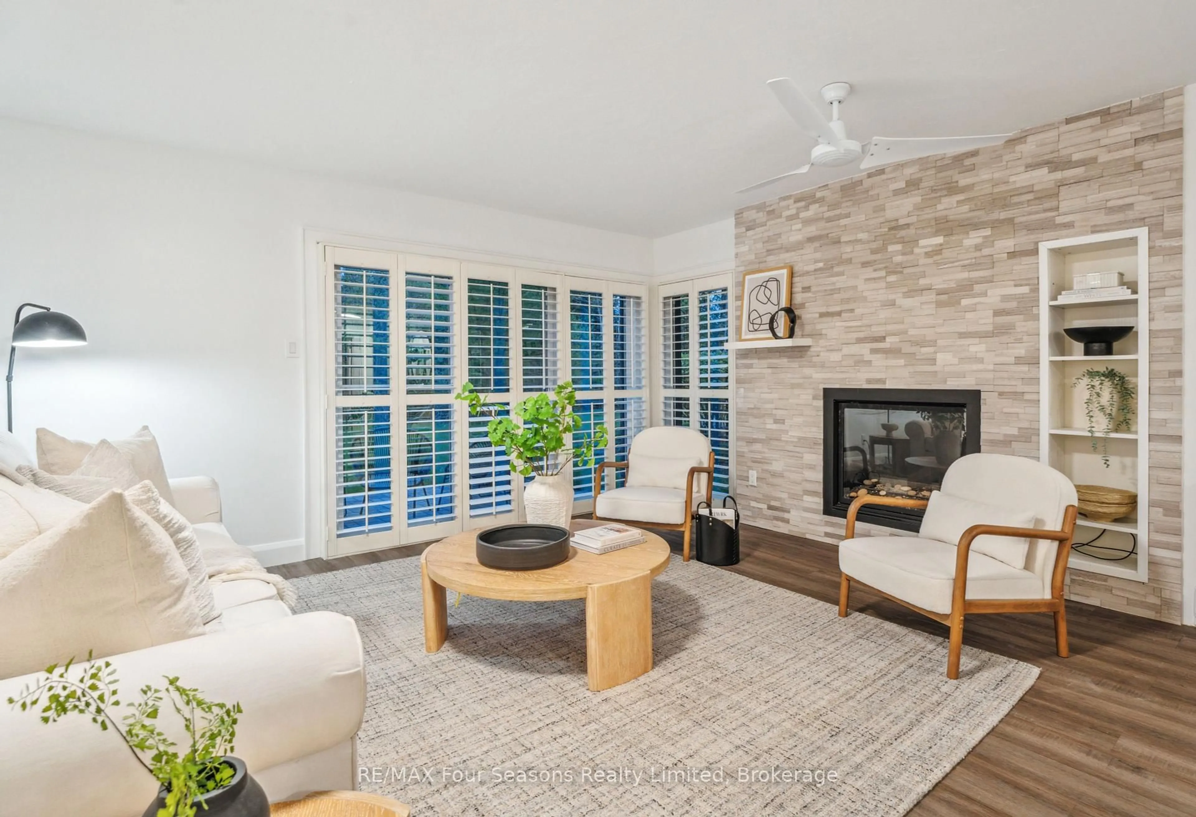 Living room with furniture, ceramic/tile floor for 44 Trott Blvd #7, Collingwood Ontario L9Y 5B7