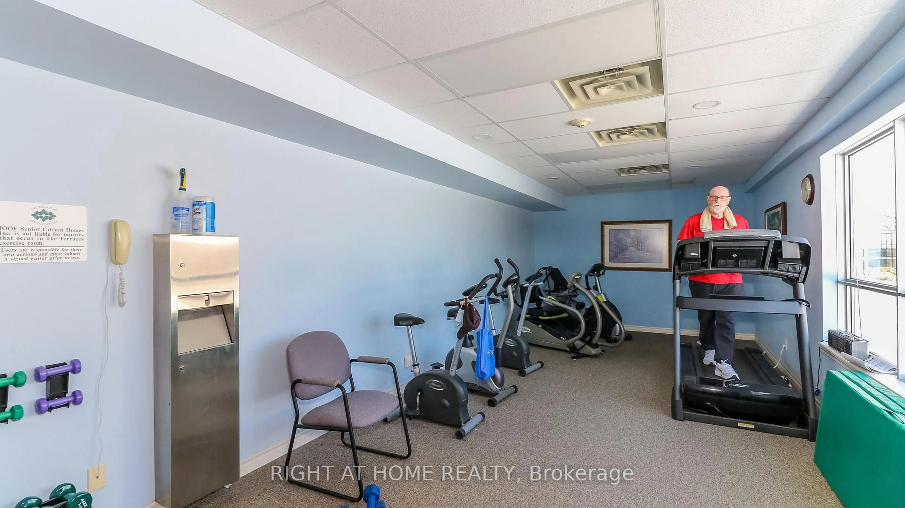 Gym or fitness room for 90 Dean Ave #201, Barrie Ontario L4N 0M3