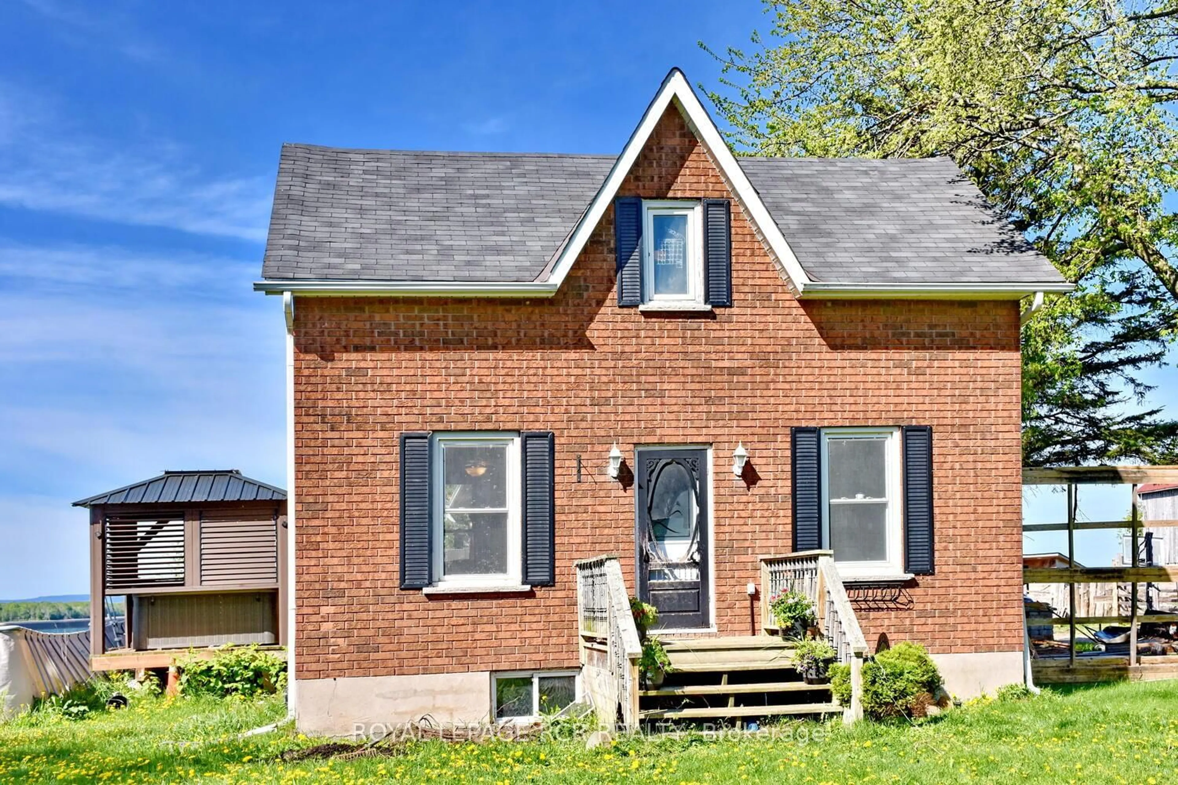 Home with brick exterior material, street for 2606 Crossland Rd, Springwater Ontario L0L 1P0