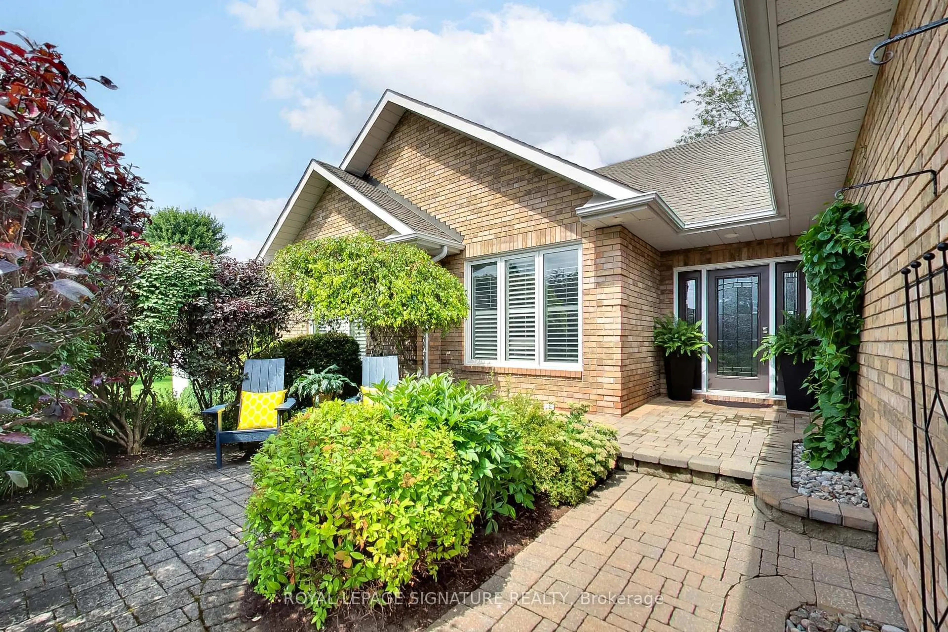 Home with brick exterior material, street for 10 Willow Bay Dr, Springwater Ontario L9X 0R2