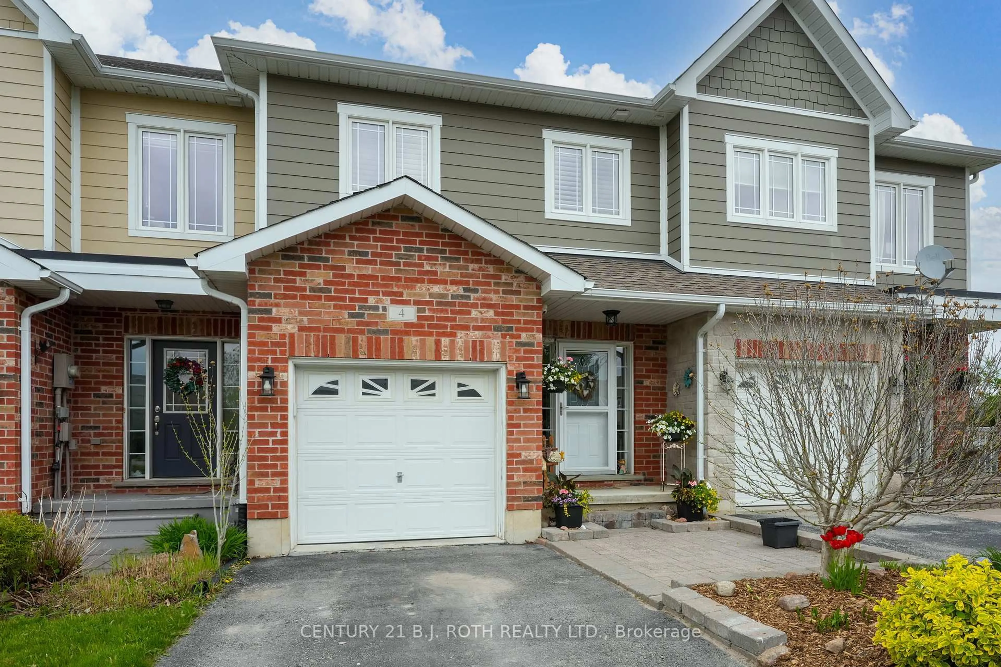 Home with brick exterior material, street for 4 CLAUDIO Cres, Barrie Ontario L4N 6L5