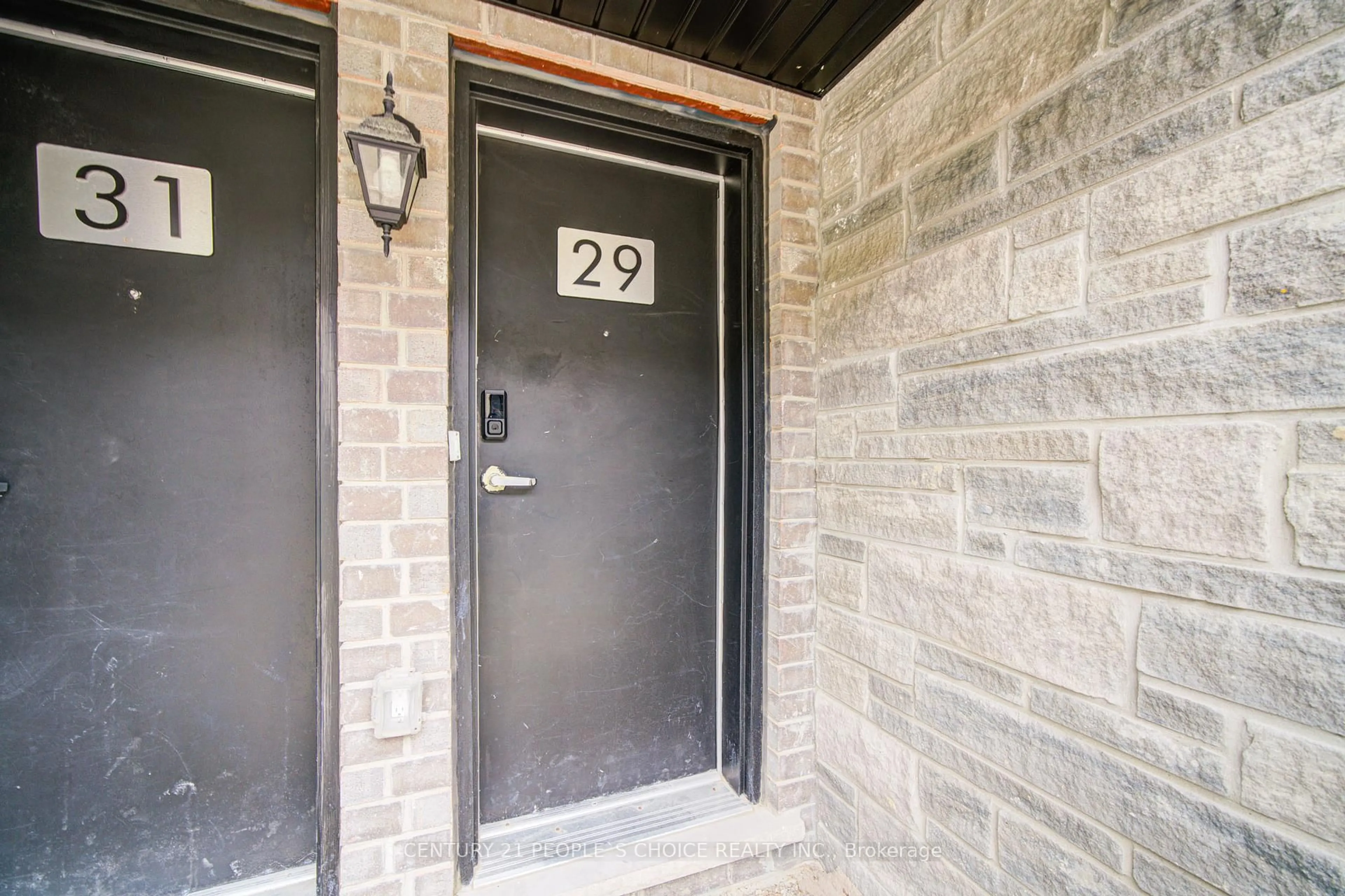 Indoor entryway for 29 Magnolia Lane #29, Barrie Ontario L9J 0N9