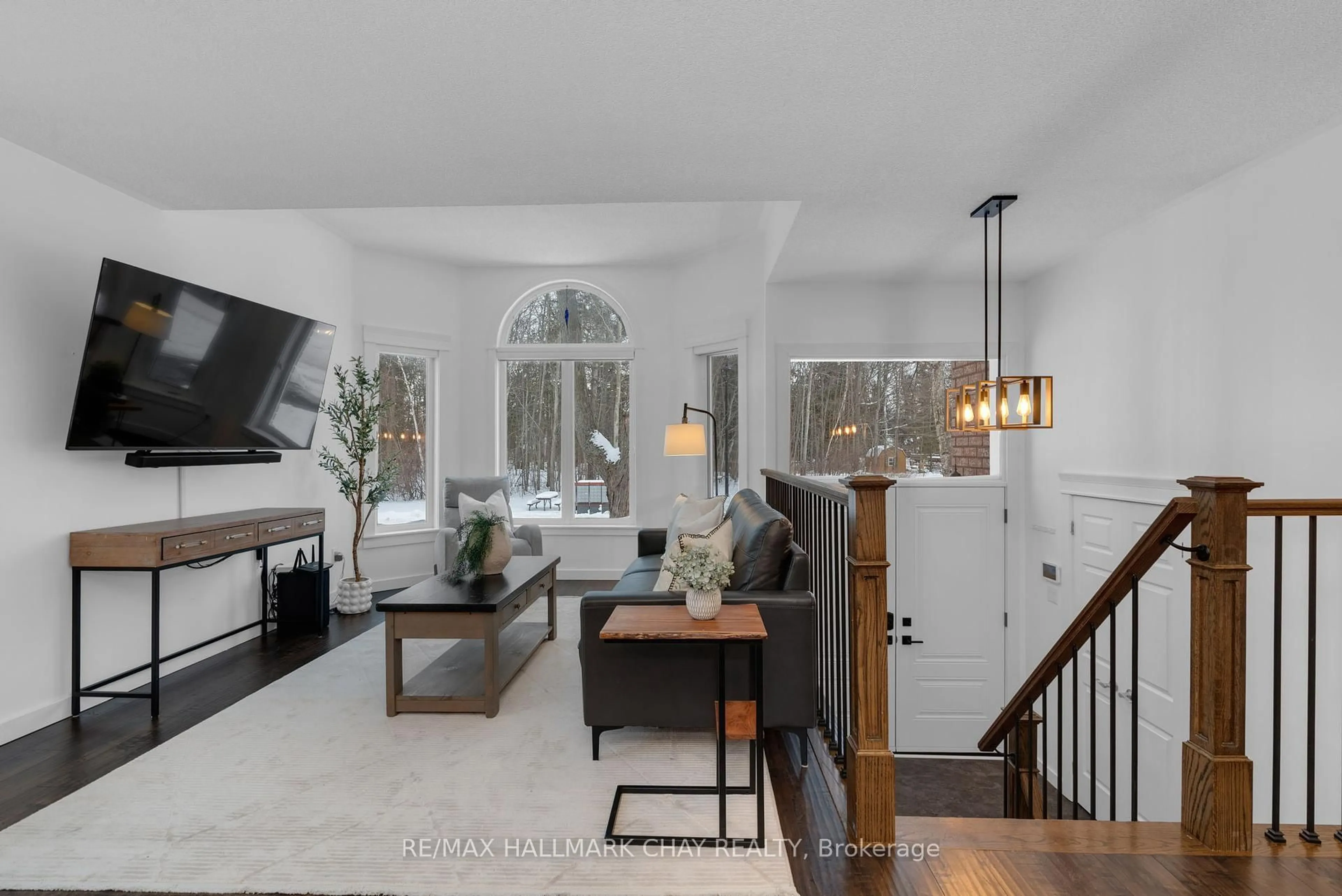 Living room with furniture, unknown for 26 Brillinger Dr, Wasaga Beach Ontario L9Z 1L4