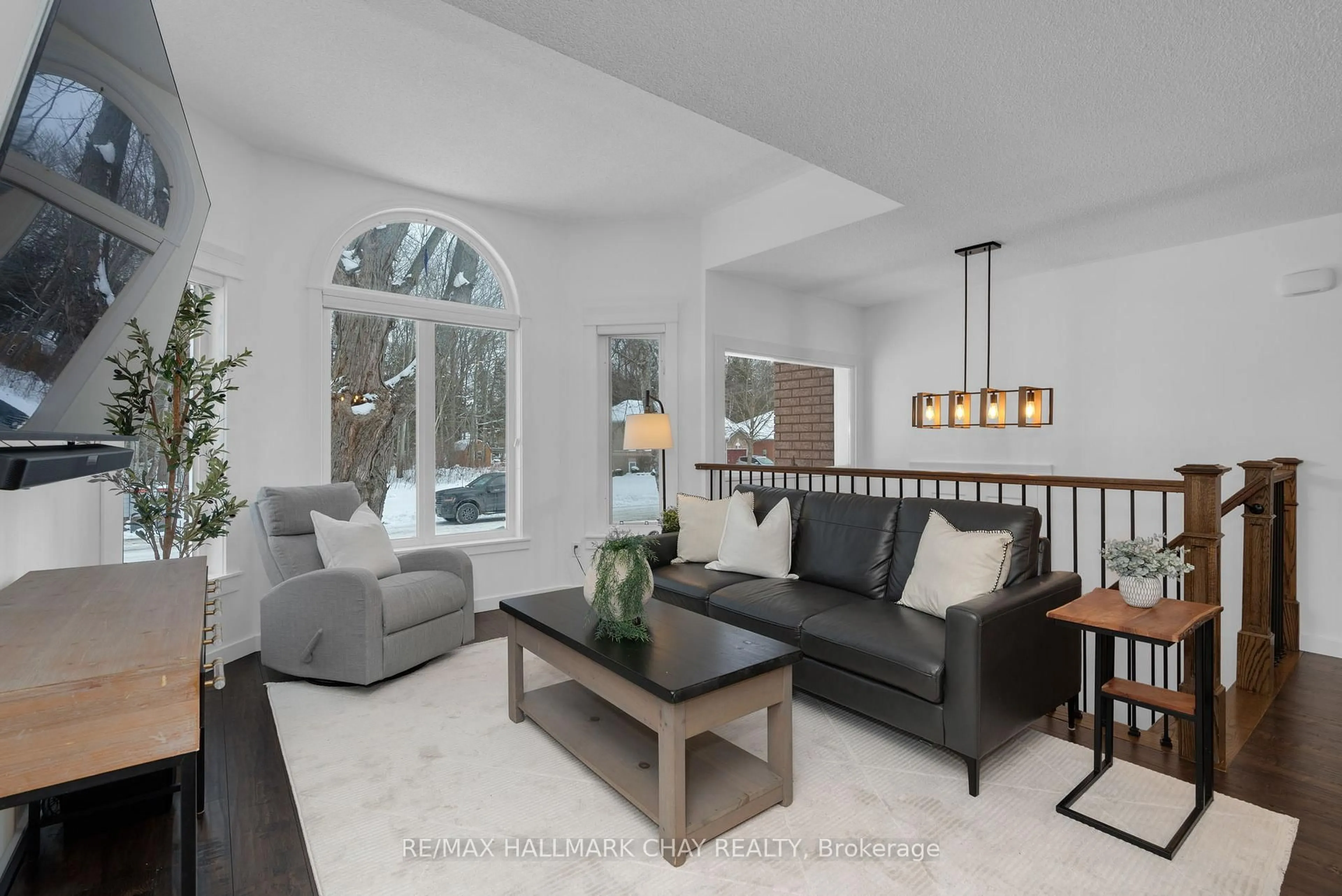 Living room with furniture, unknown for 26 Brillinger Dr, Wasaga Beach Ontario L9Z 1L4