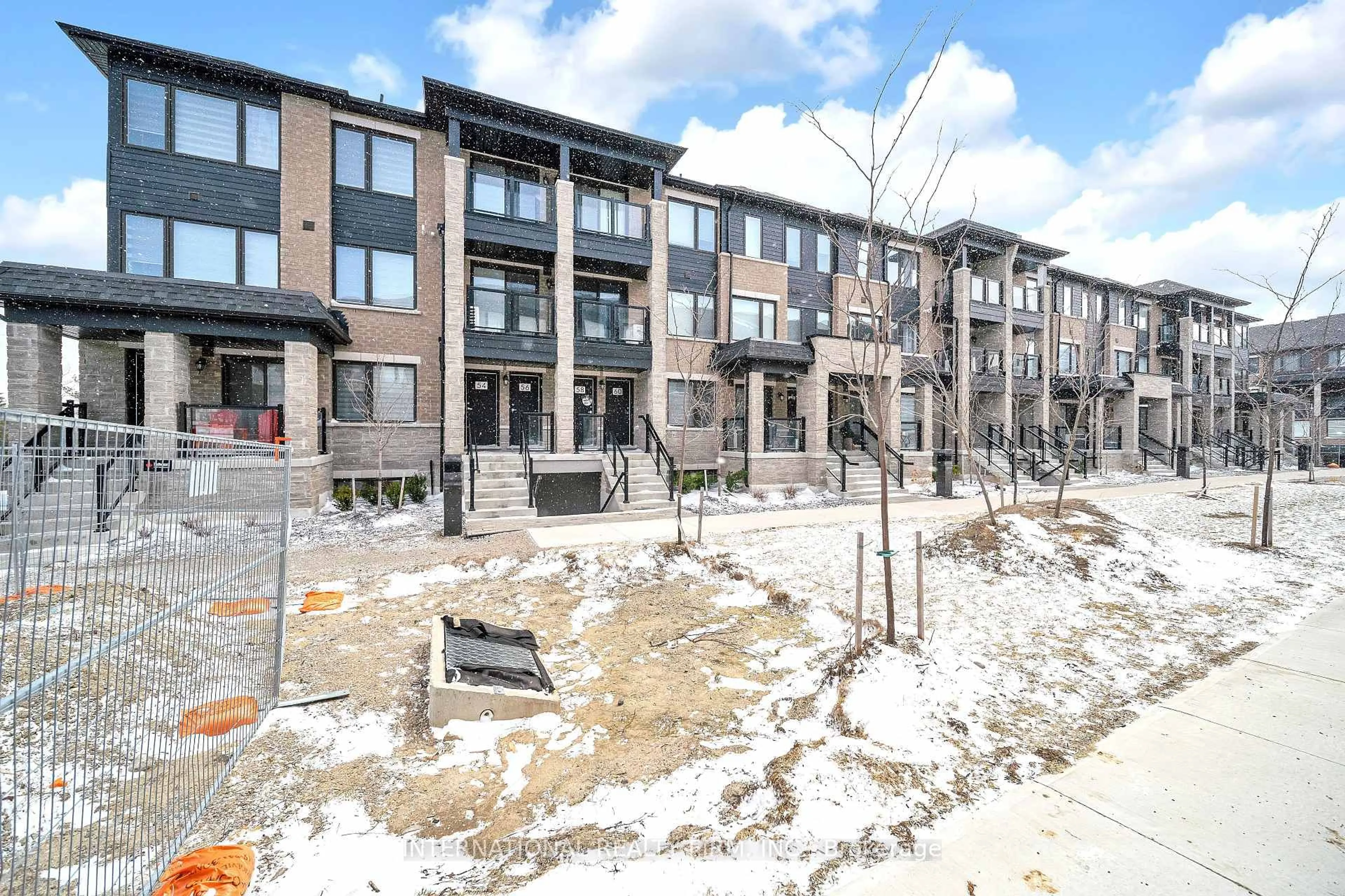 Patio, street for 58 Appletree Lane, Barrie Ontario L9J 0P1