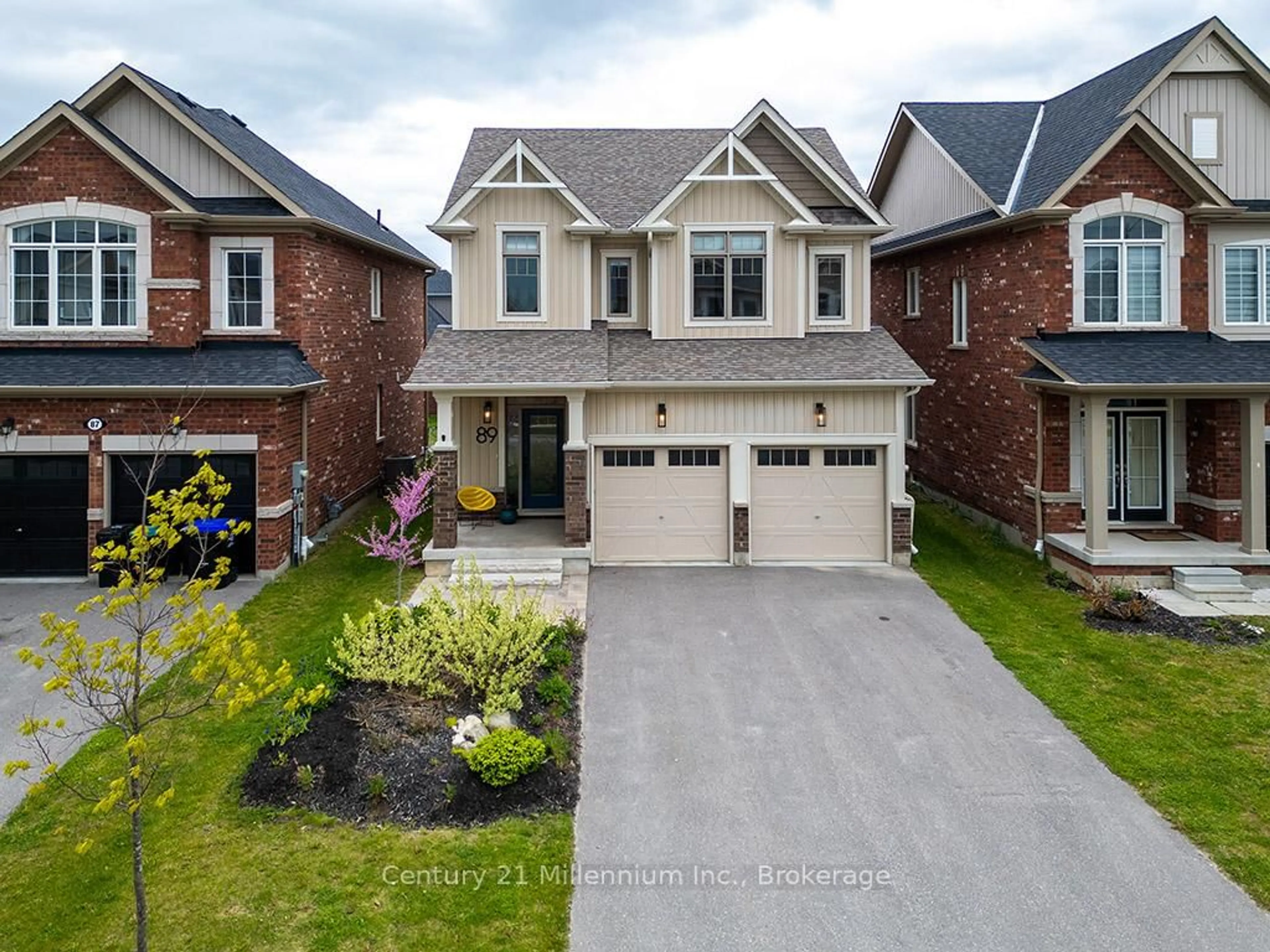 Home with brick exterior material, street for 89 Tracey Lane, Collingwood Ontario L9Y 3Y7