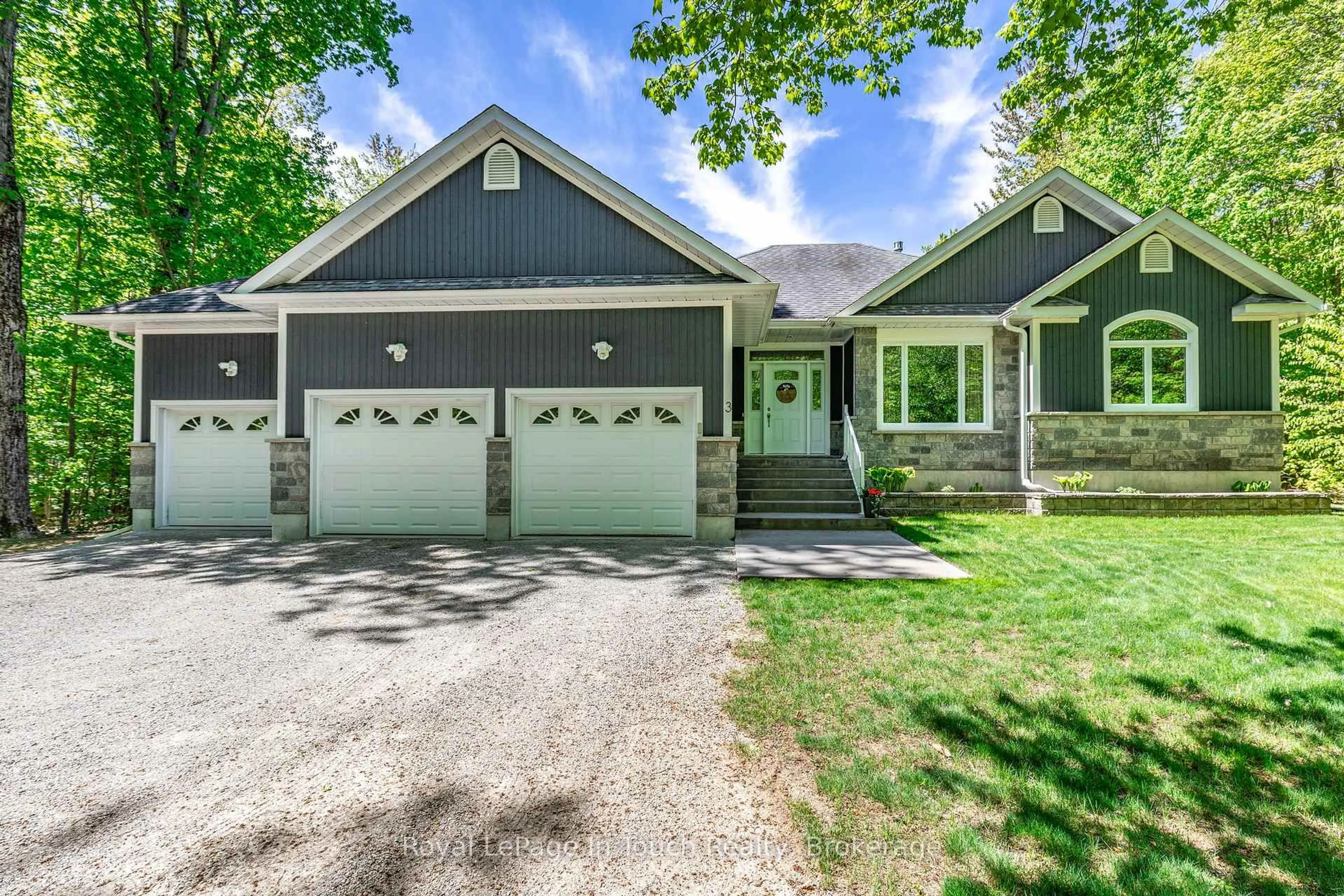 Home with vinyl exterior material, street for 3 Copeland Creek Dr, Tiny Ontario L9M 0M3