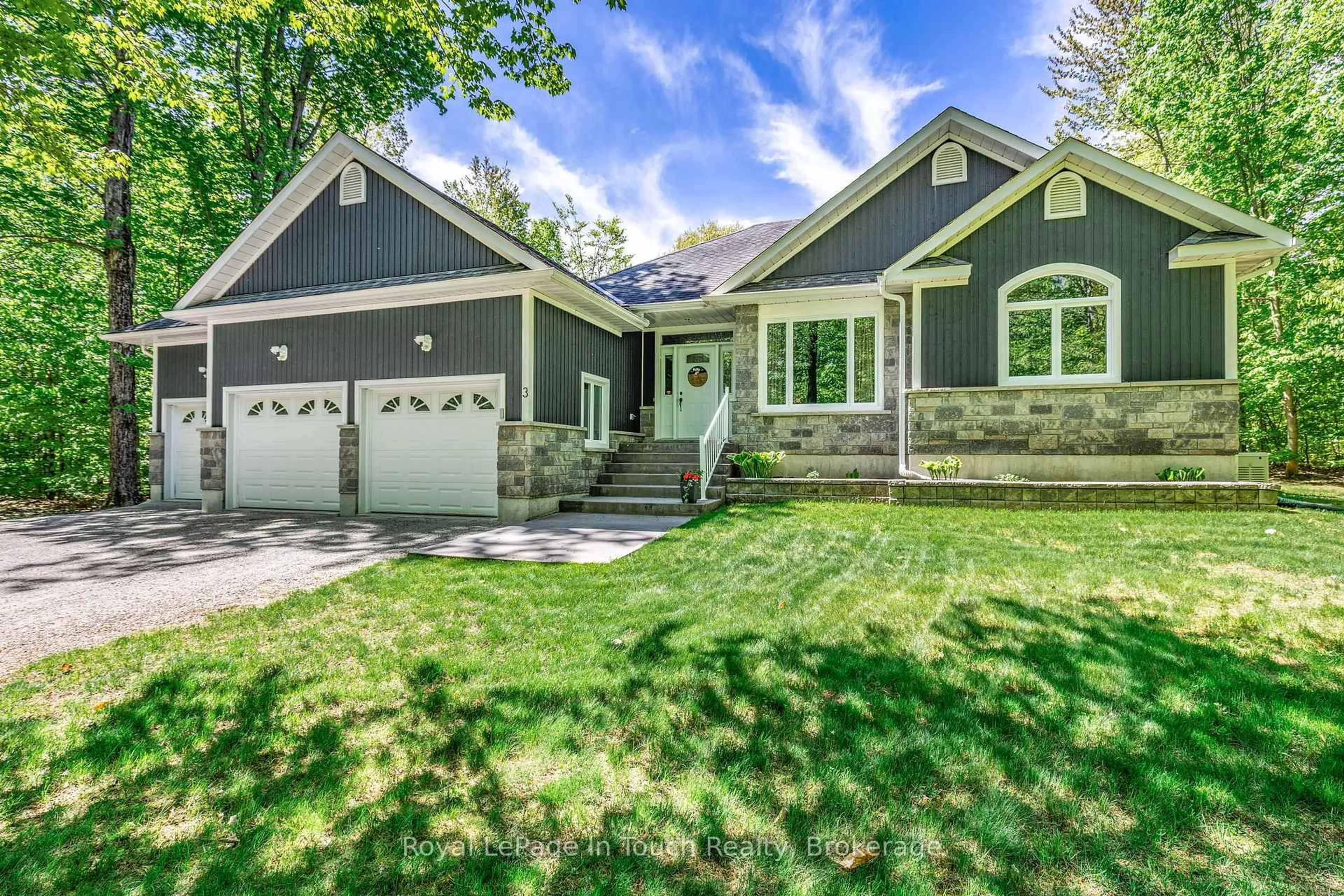 Home with vinyl exterior material, street for 3 Copeland Creek Dr, Tiny Ontario L9M 0M3