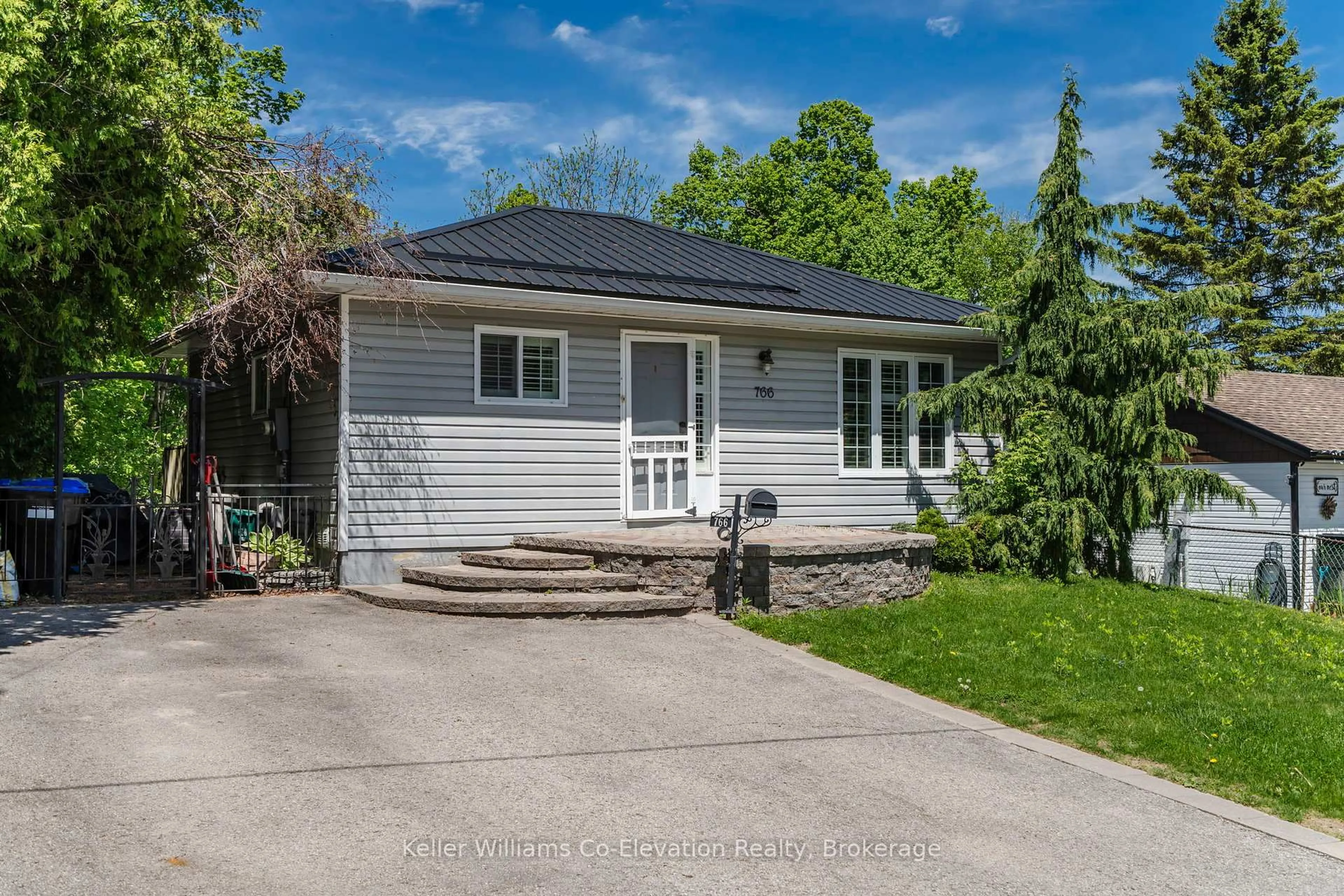 Unknown for 766 Birchwood Dr, Midland Ontario L4R 2P7