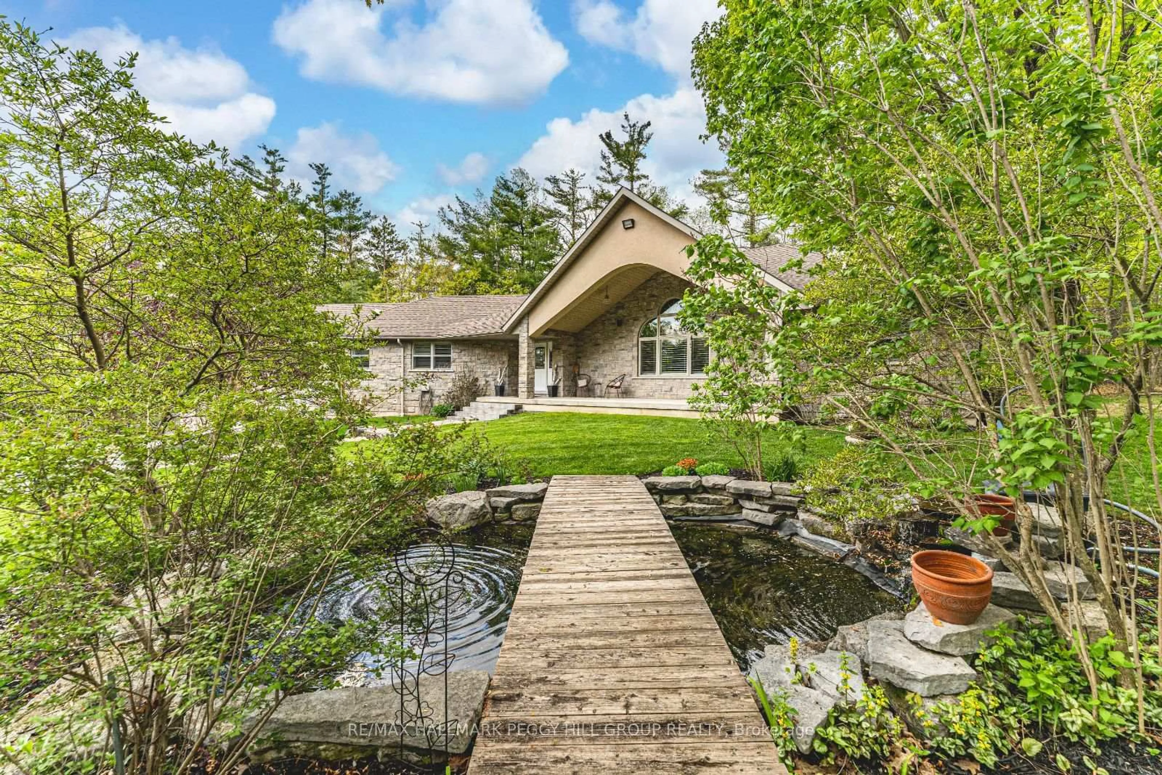 A pic from outside/outdoor area/front of a property/back of a property/a pic from drone, water/lake/river/ocean view for 308 Miller Dr, Springwater Ontario L4N 9X7