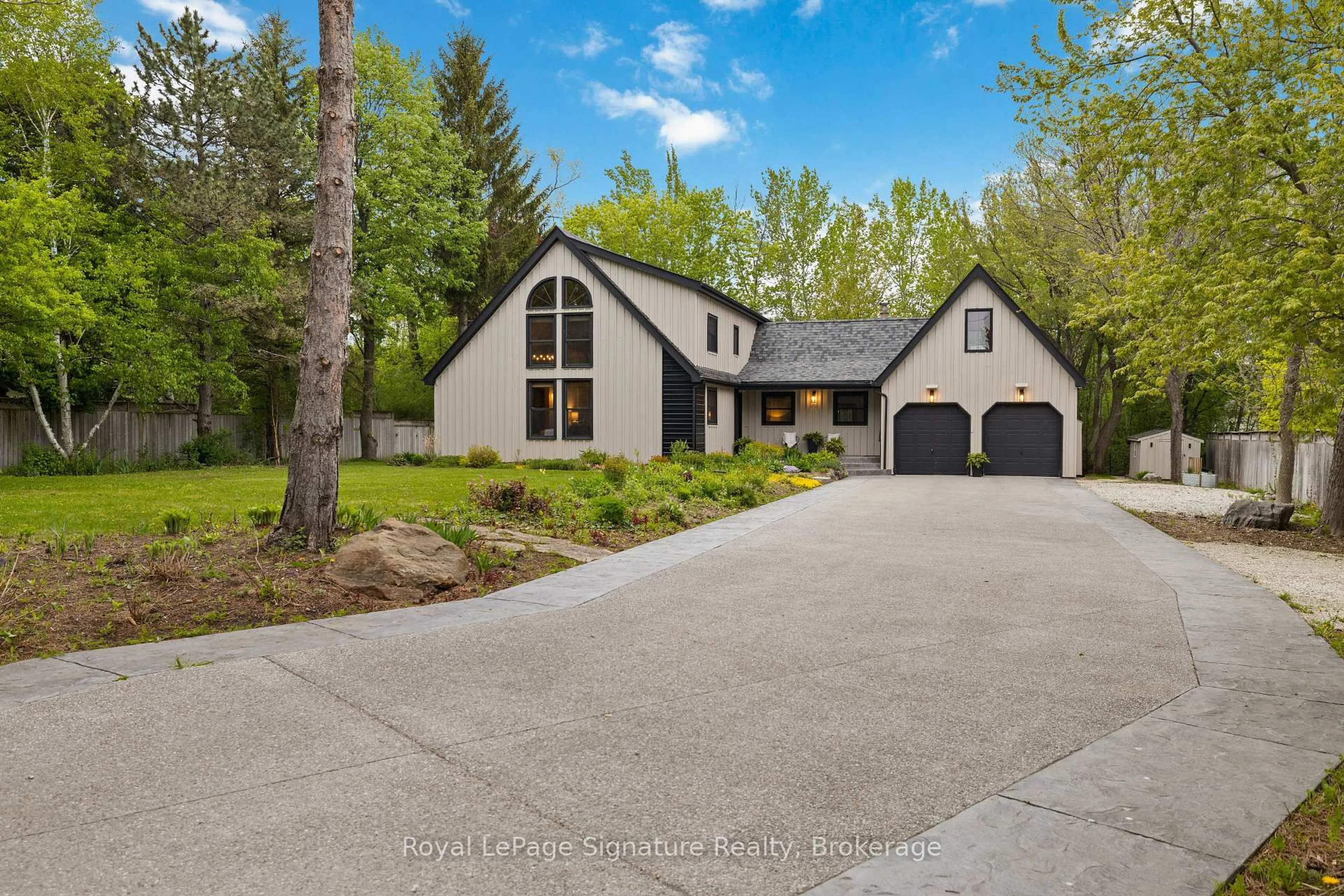 Unknown for 8302 POPLAR Sdrd, Clearview Ontario L9Y 3Y9