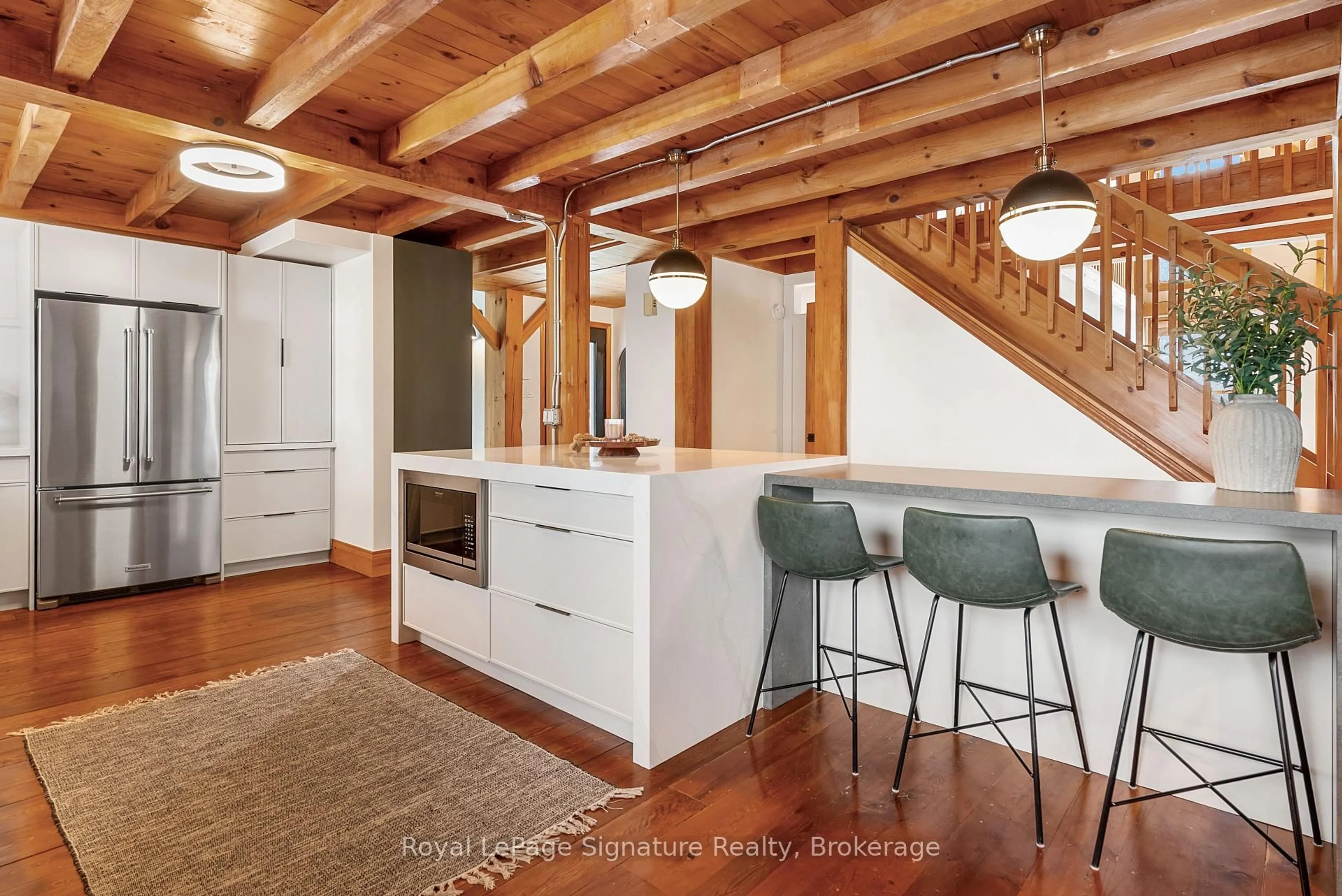 Open concept kitchen, unknown for 8302 POPLAR Sdrd, Clearview Ontario L9Y 3Y9