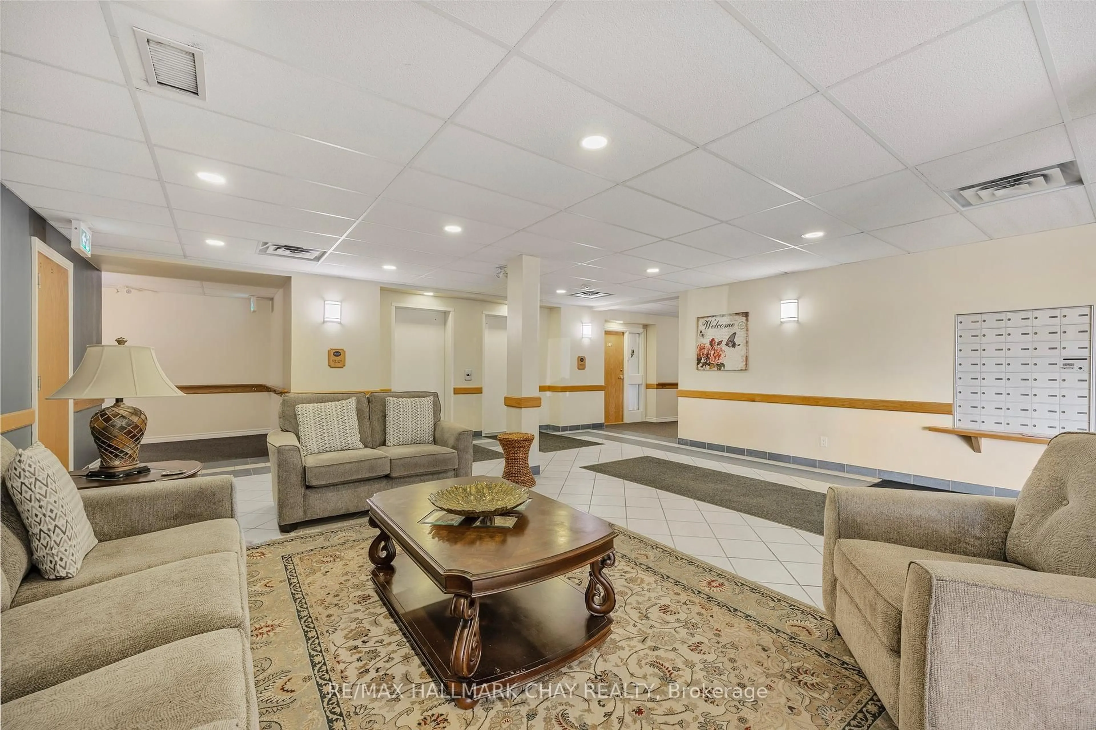 Lobby for 90 Dean Ave #412, Barrie Ontario L4N 0M3