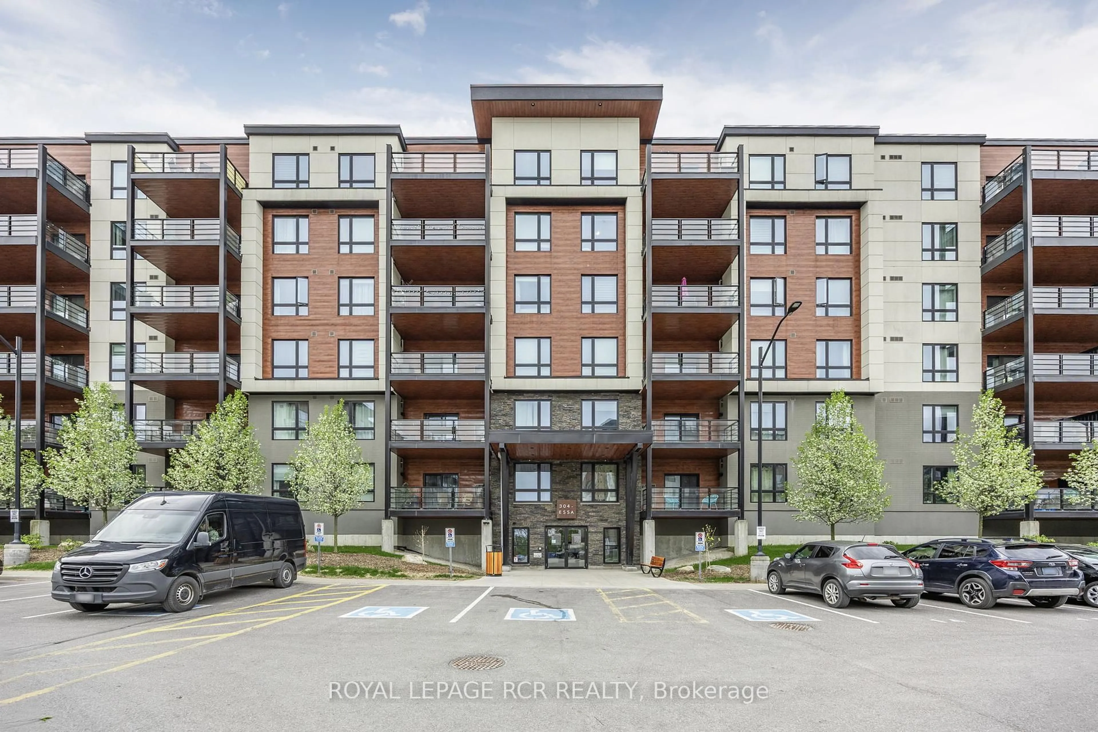 Unknown for 304 Essa Rd #203, Barrie Ontario L9J 0H4