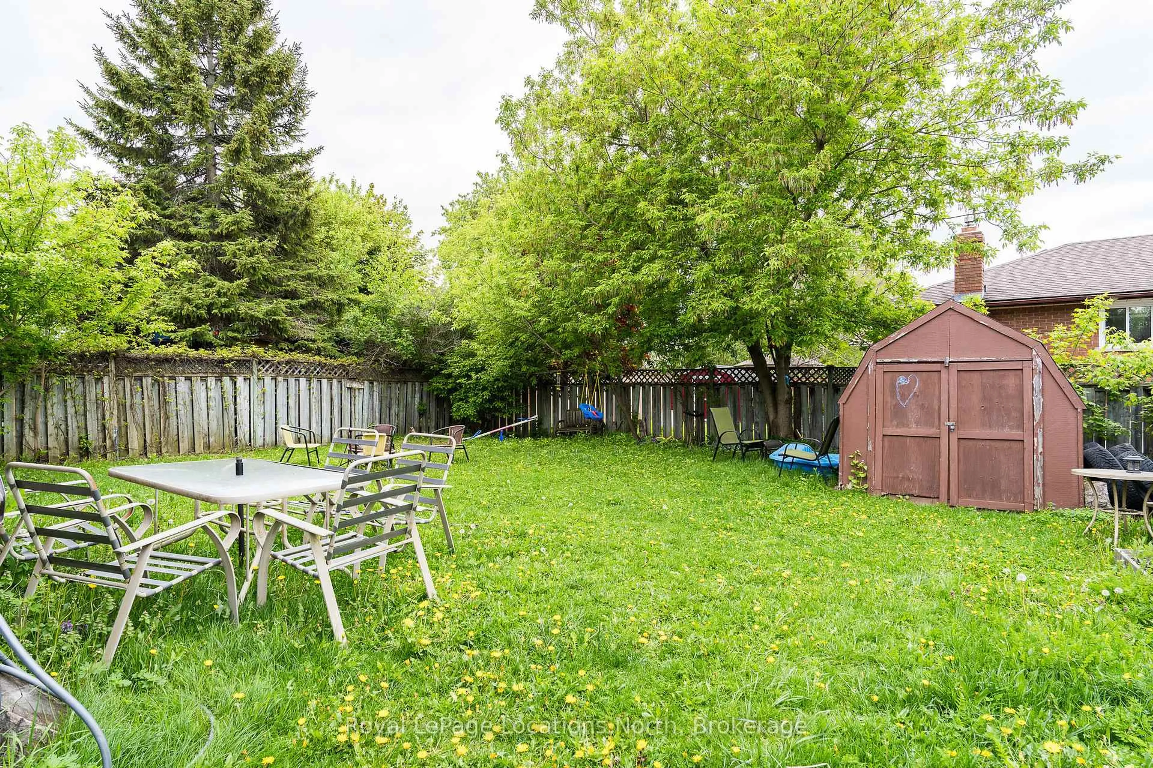 Patio, forest/trees view for 38 Sproule Ave, Collingwood Ontario L9Y 4L5