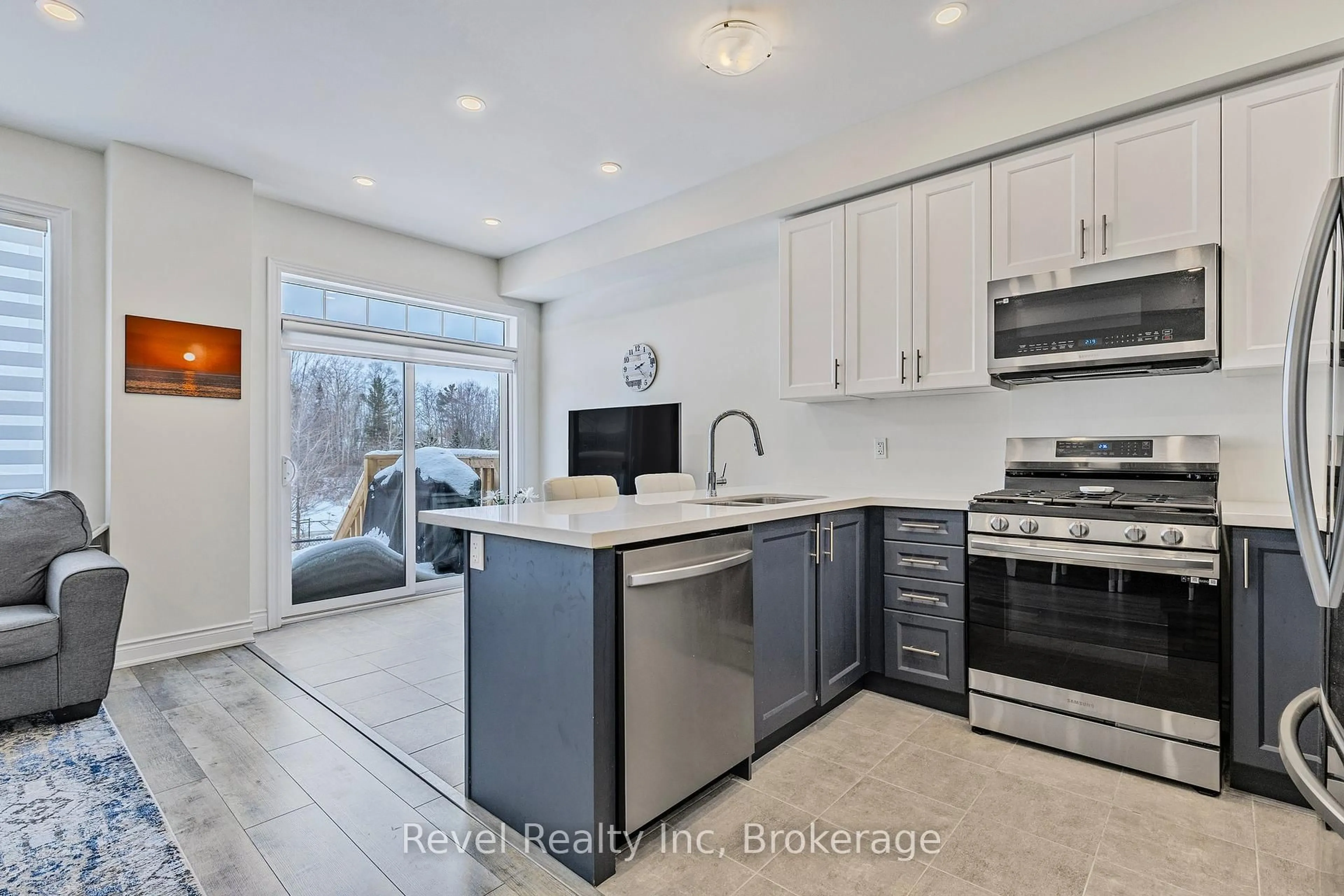 Open concept kitchen, unknown for 34 Little River Crossing, Wasaga Beach Ontario L9Z 0J8
