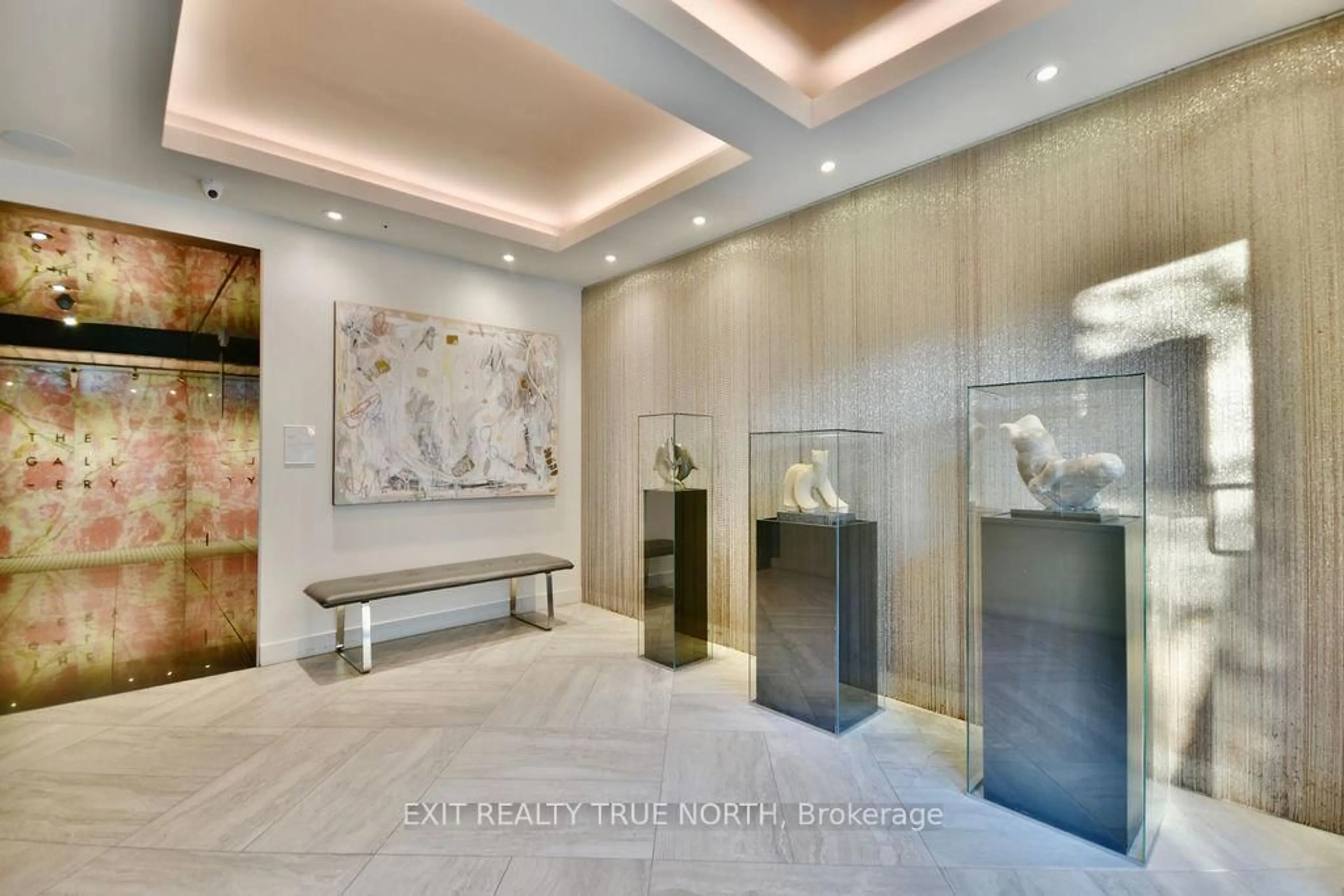 Indoor foyer for 300 Essa Rd #303, Barrie Ontario L9J 0B9