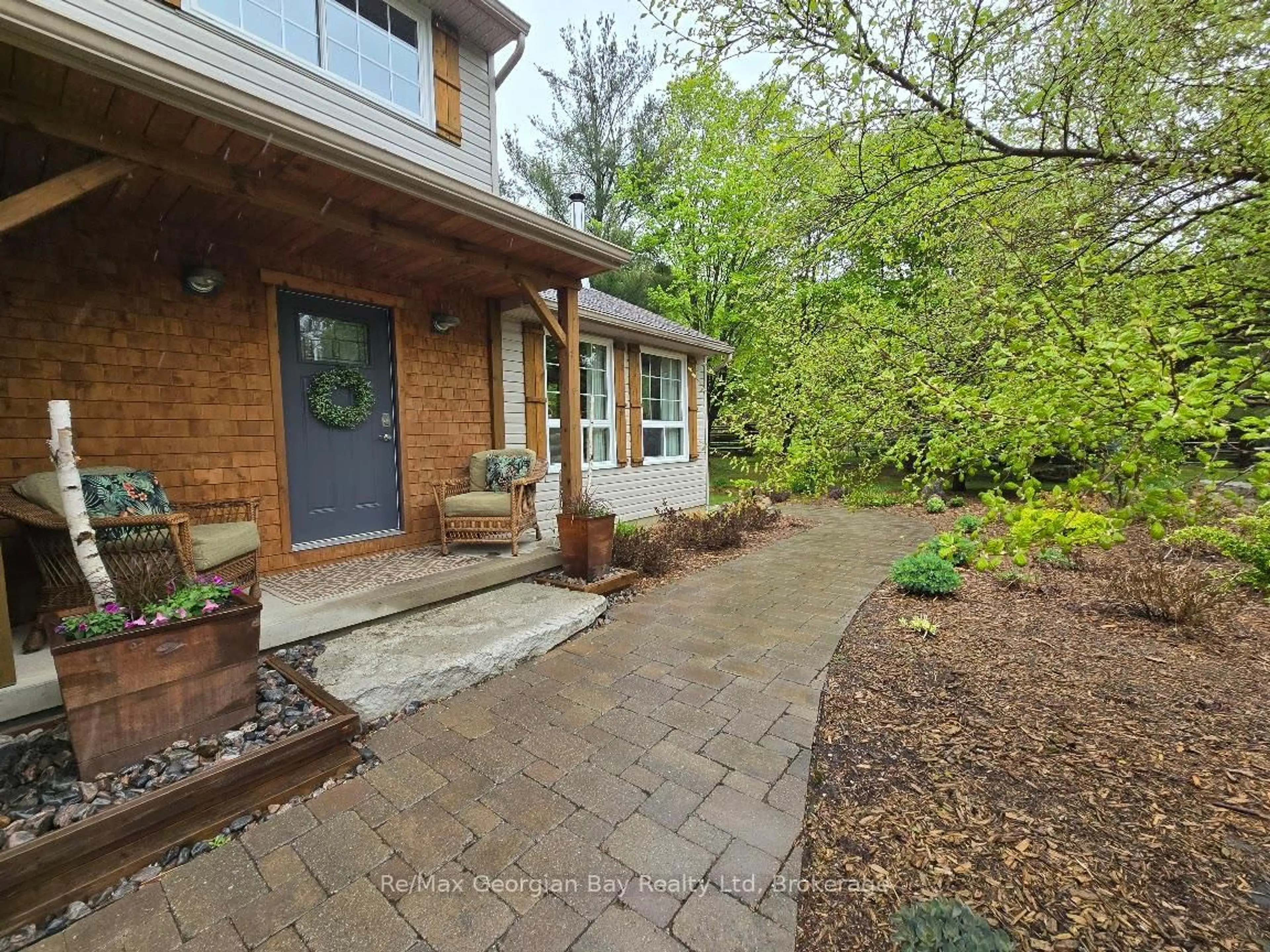 Home with brick exterior material, street for 30 SUMAC Cres, Oro-Medonte Ontario L0K 1E0