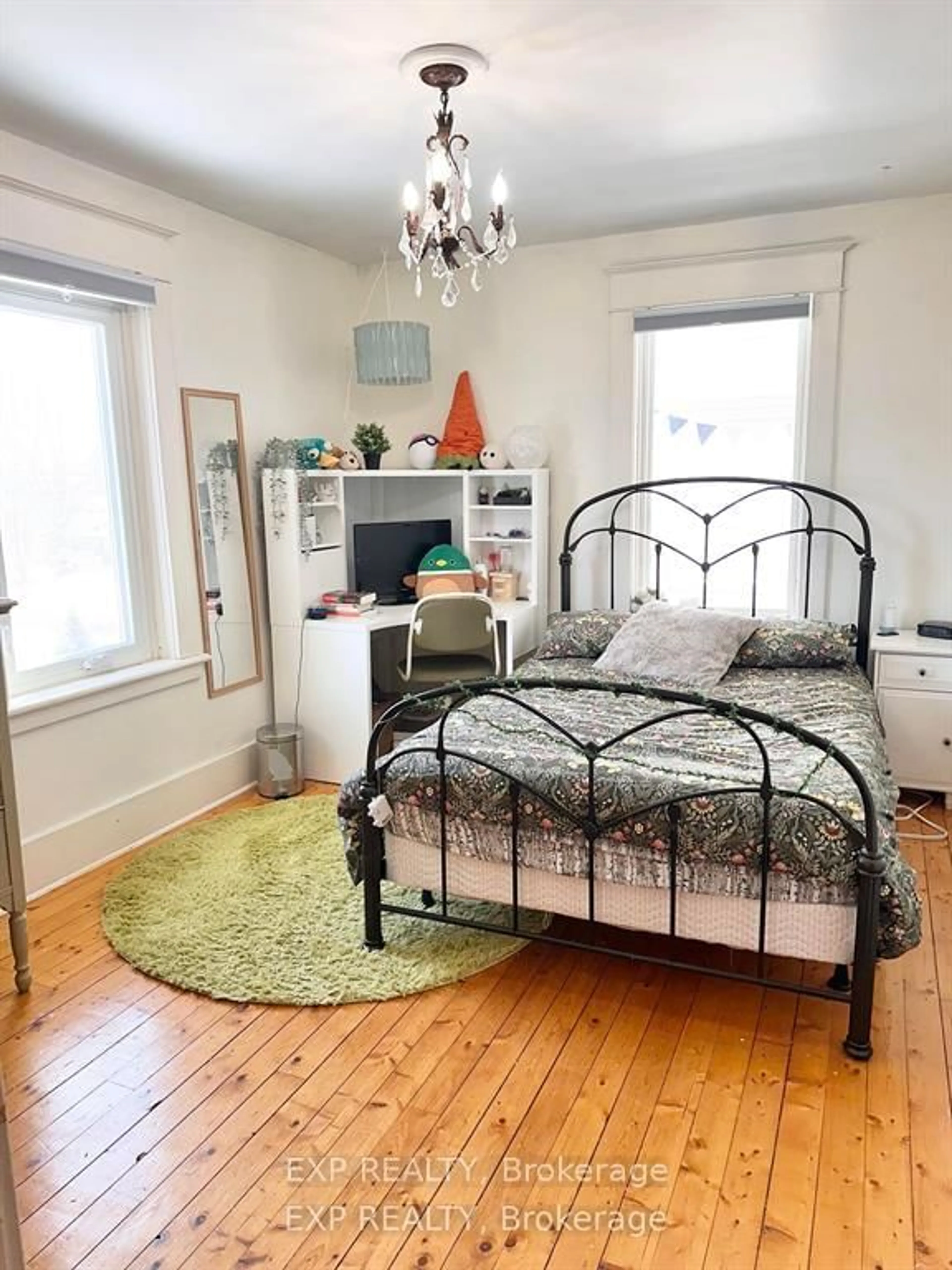 Bedroom with bed, wood/laminate floor for 12 Elizabeth St, Clearview Ontario L0M 1G0
