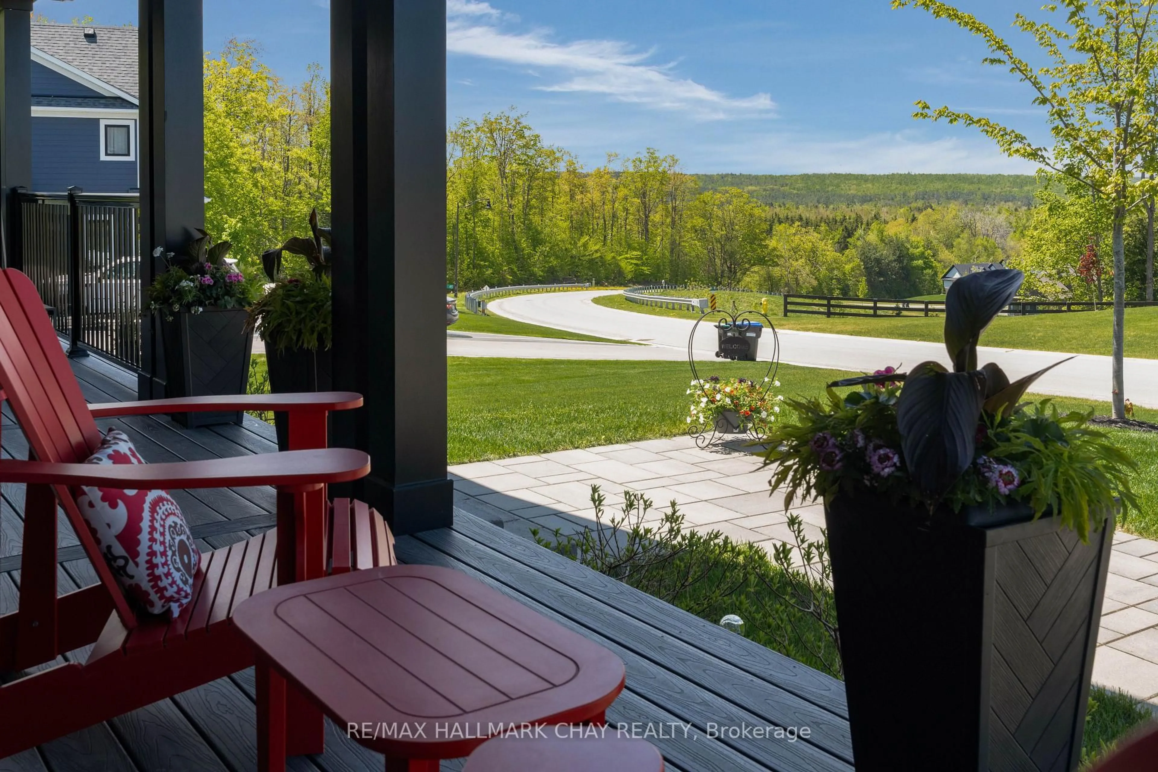 Patio, water/lake/river/ocean view for 43 Thoroughbred Dr, Oro-Medonte Ontario L0K 1E0