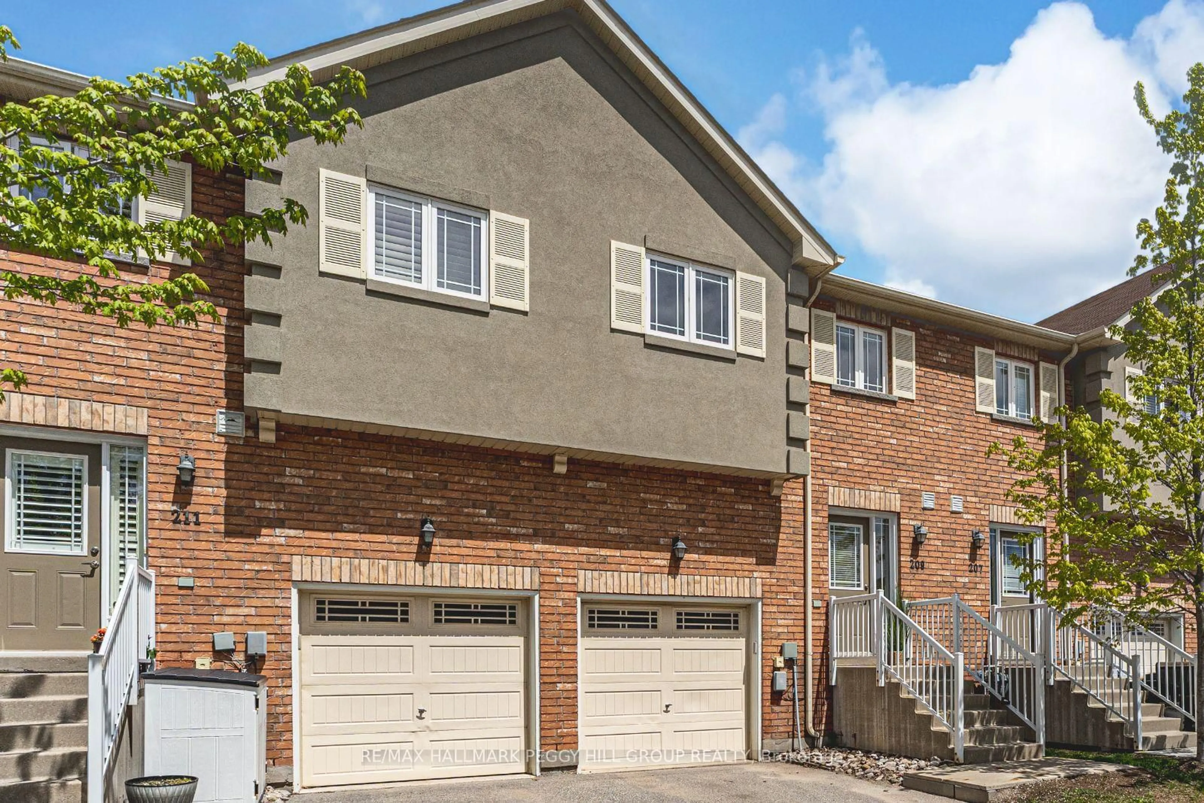 Home with brick exterior material, street for 209 Harvie Rd #35, Barrie Ontario L4N 9P8