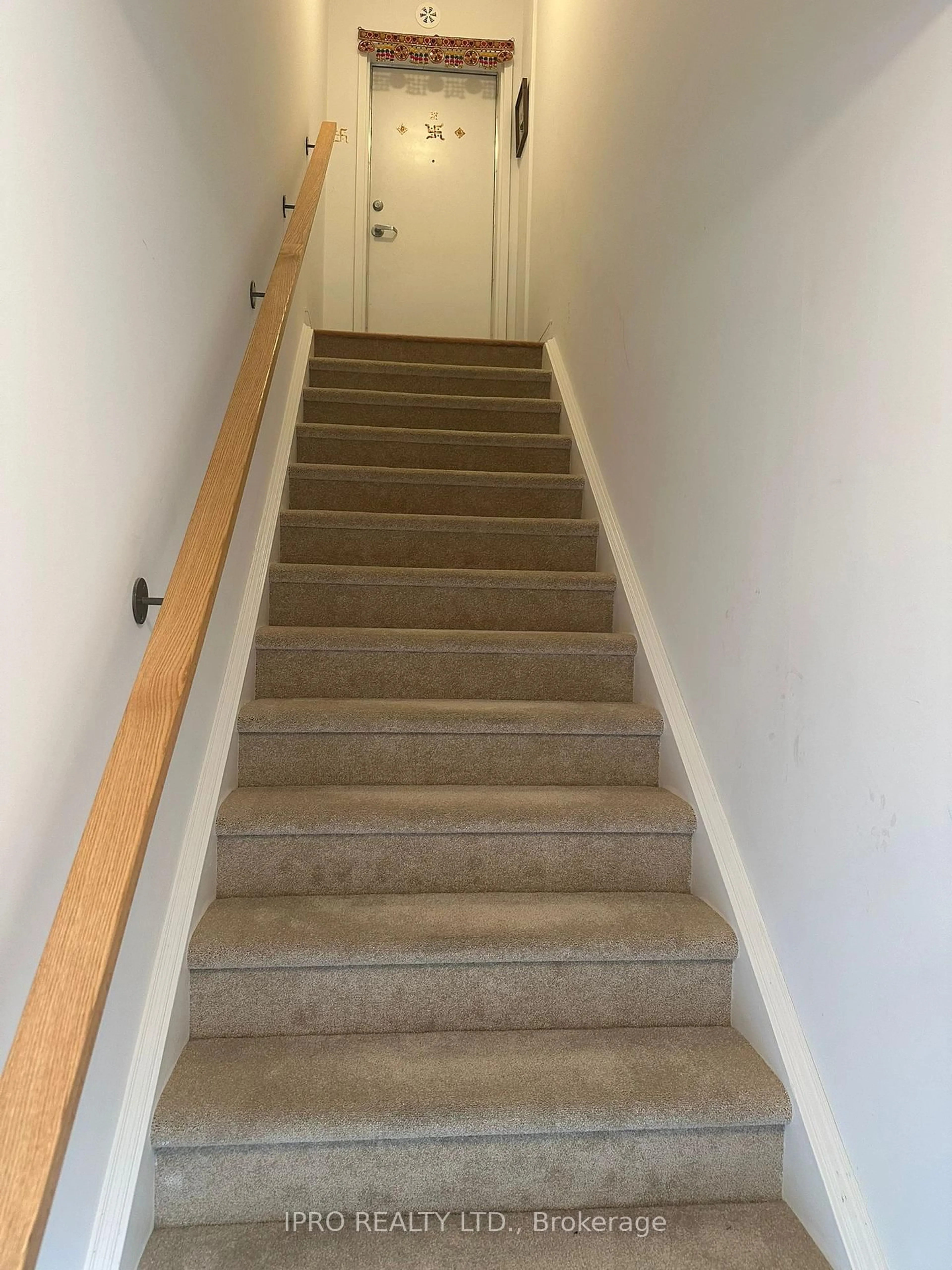 Stairs for 80 Appletree Lane, Barrie Ontario L9J 0P1