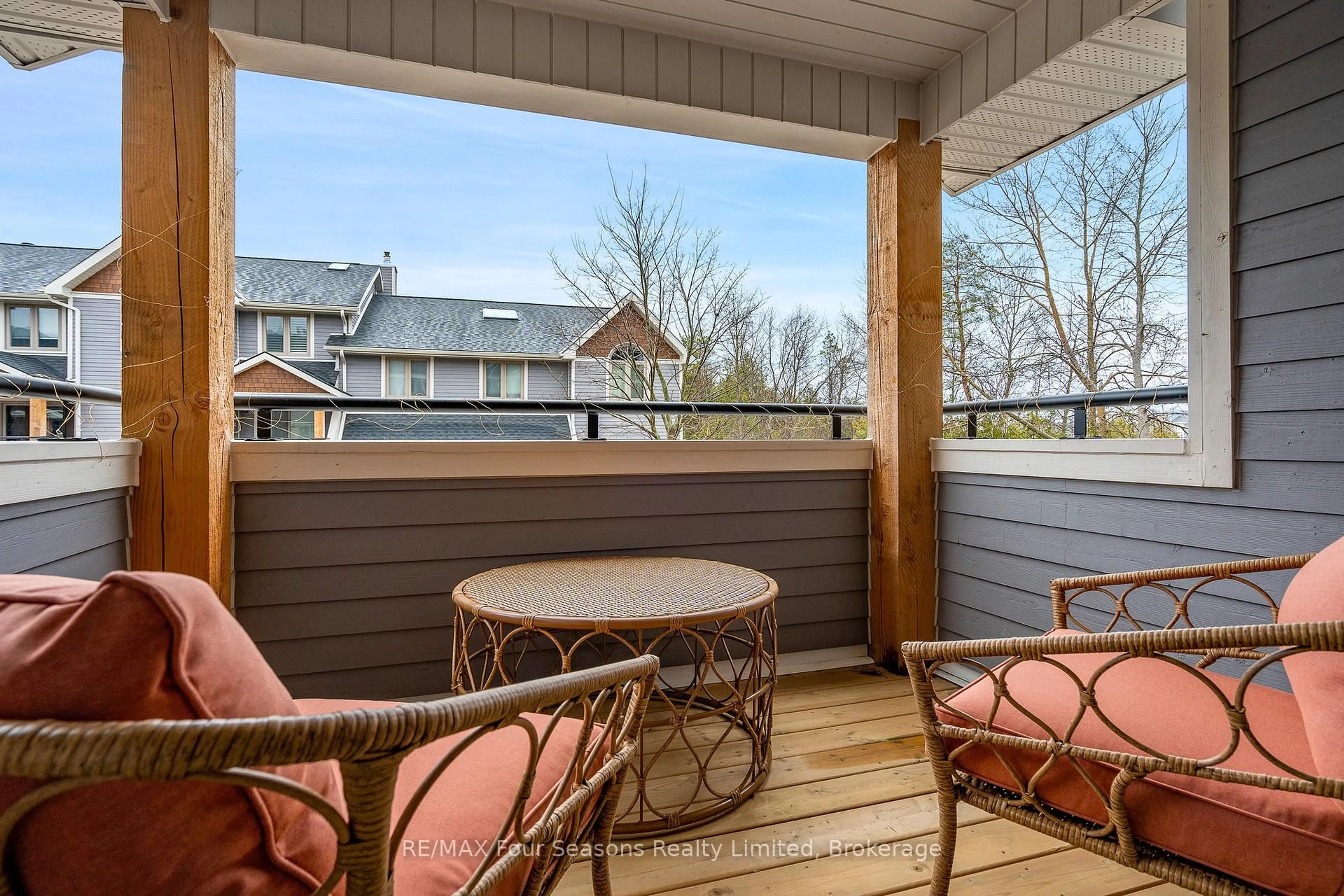 Patio, water/lake/river/ocean view for 25 STARBOARD Rd, Collingwood Ontario L9Y 5C8
