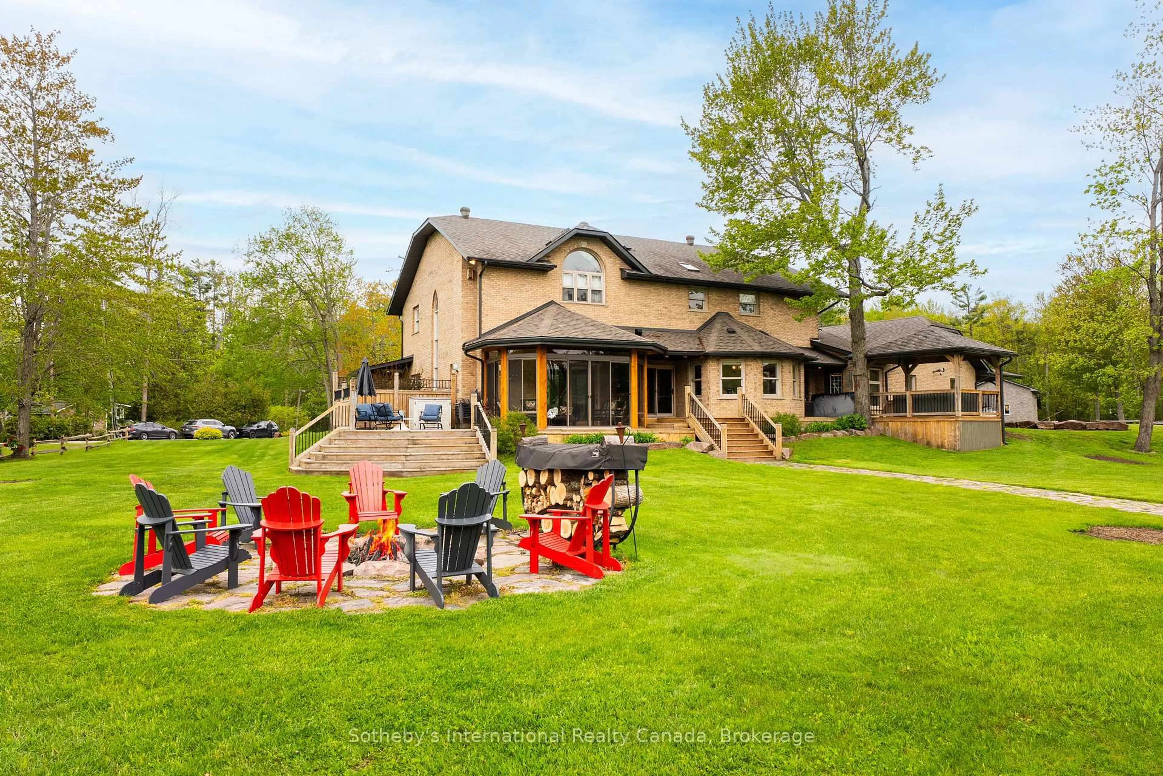 Patio, unknown for 7583 Oak Point Rd, Severn Ontario L0K 2B0
