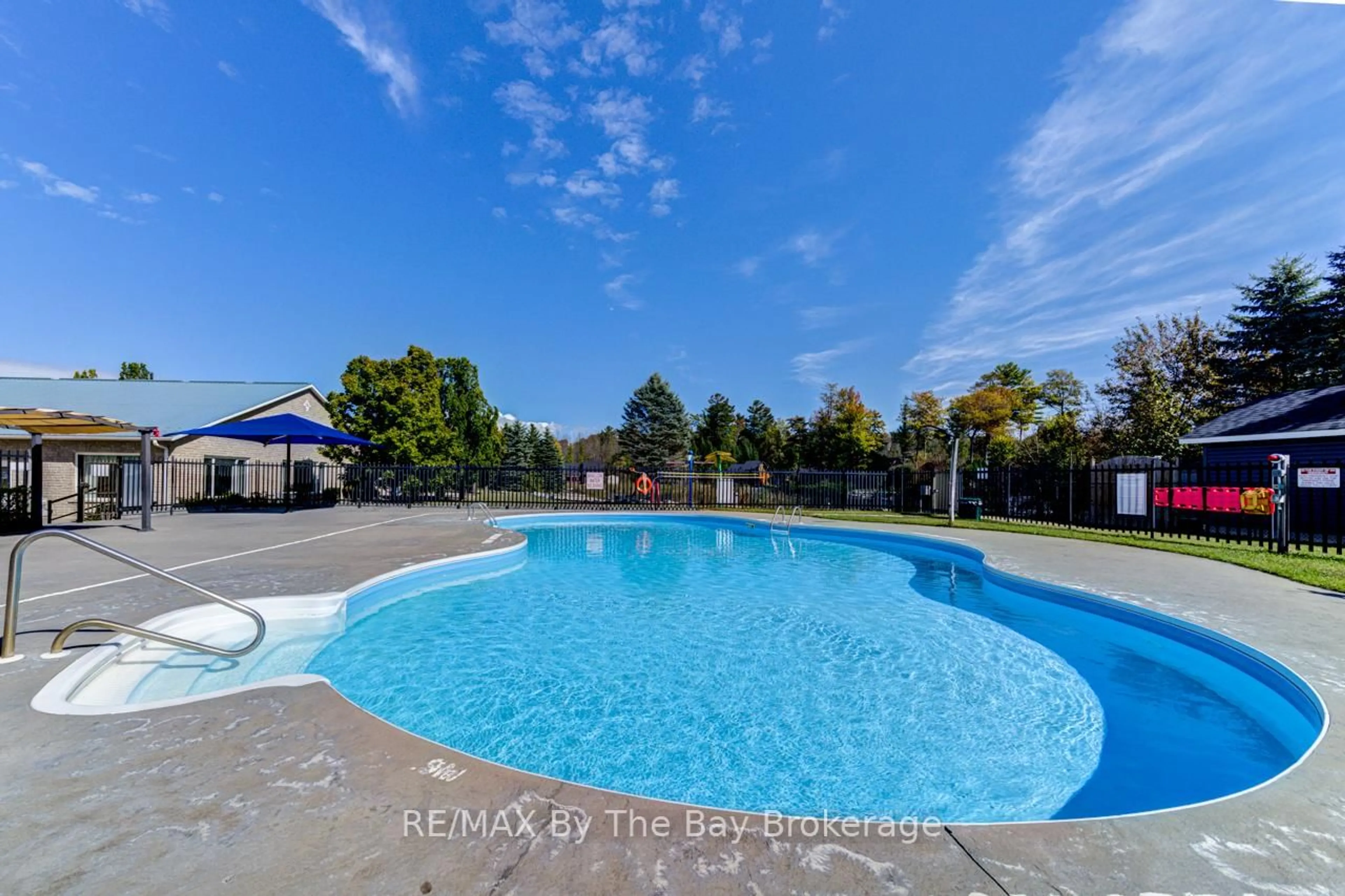 Pool for 85 Theme Park Dr #237, Wasaga Beach Ontario L9Z 1X7