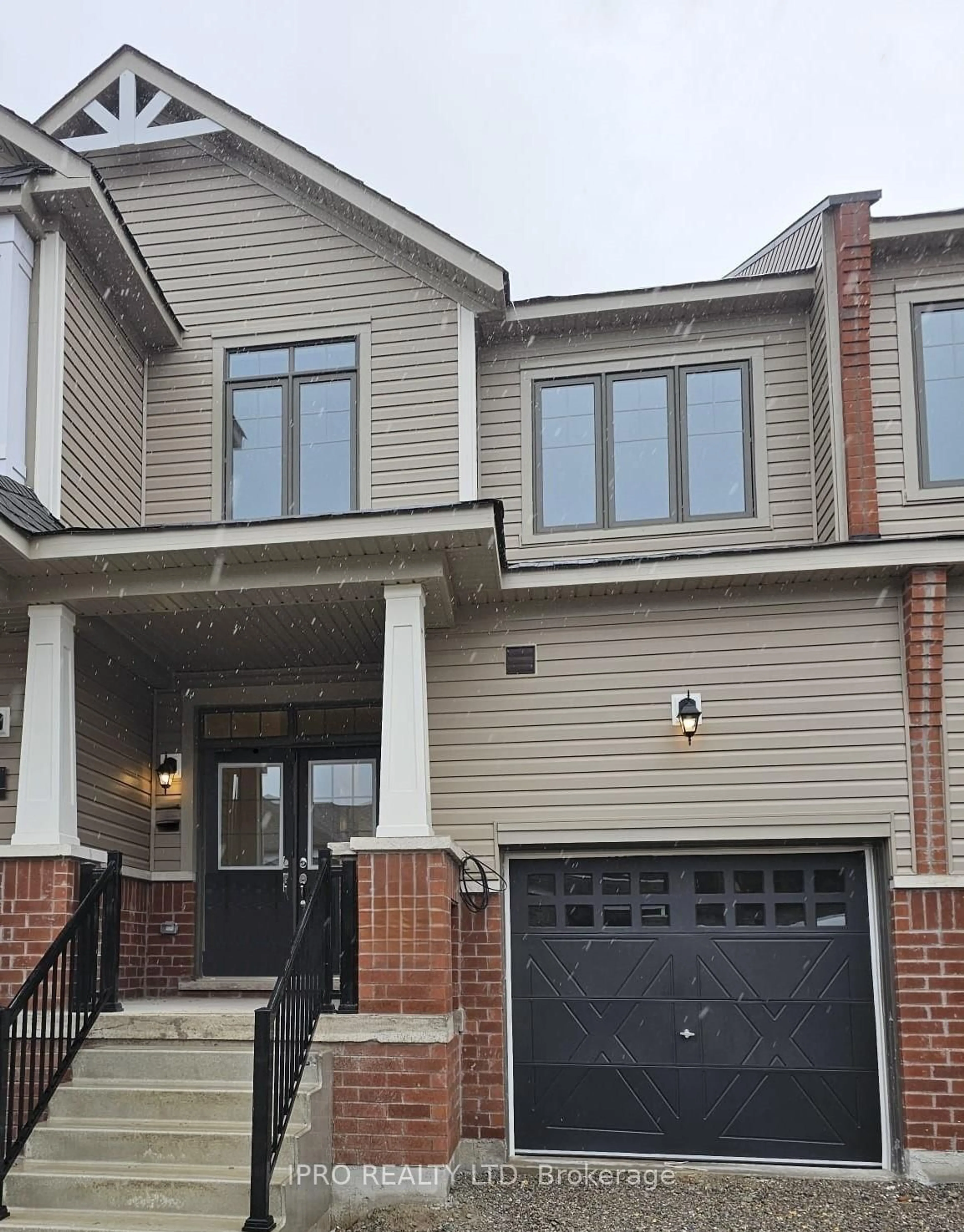 Home with brick exterior material, street for 9 Durham Ave, Barrie Ontario L9J 0W2
