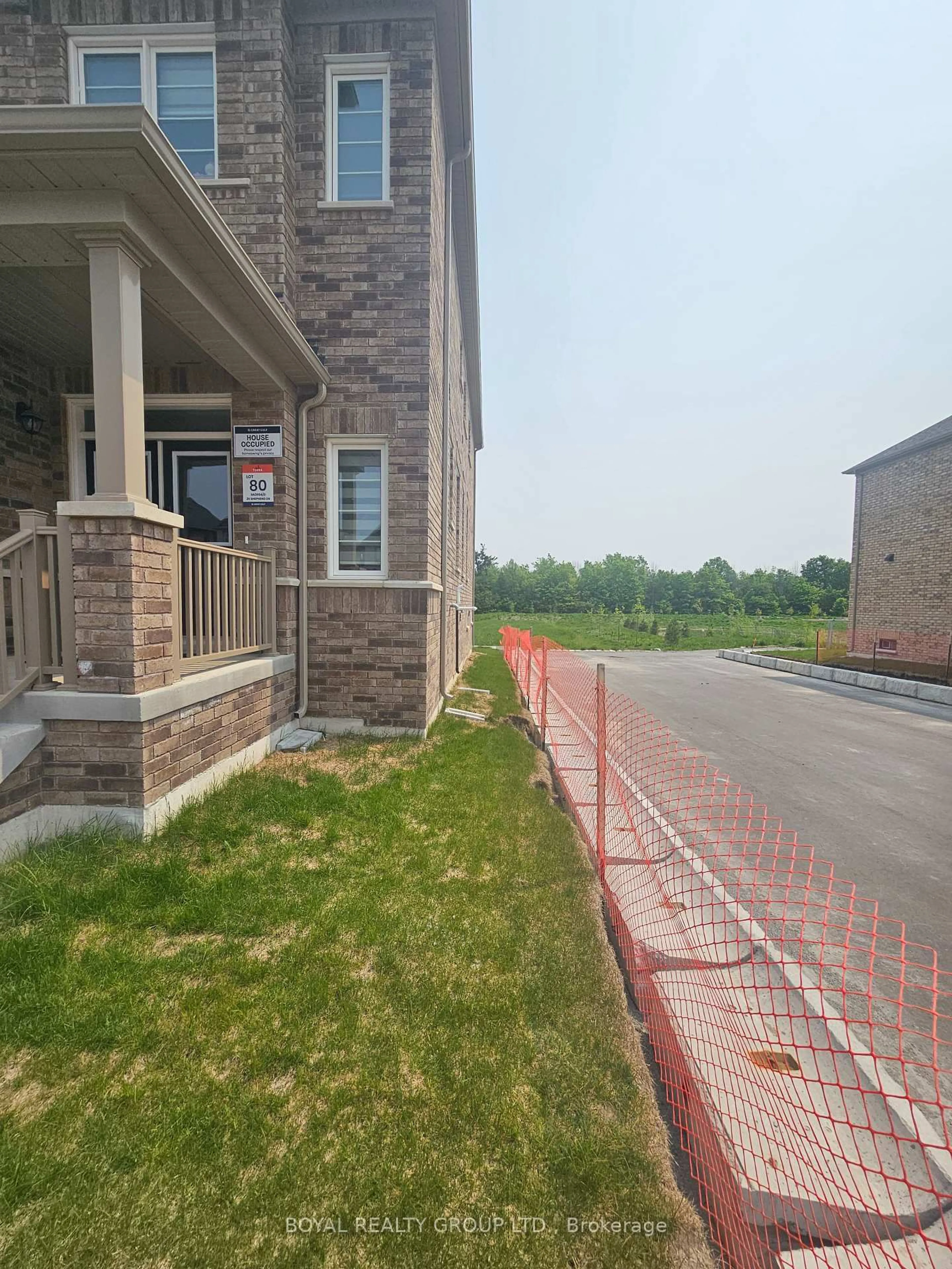 Home with brick exterior material, street for 26 Shepherd Dr, Barrie Ontario L9S 2Z4