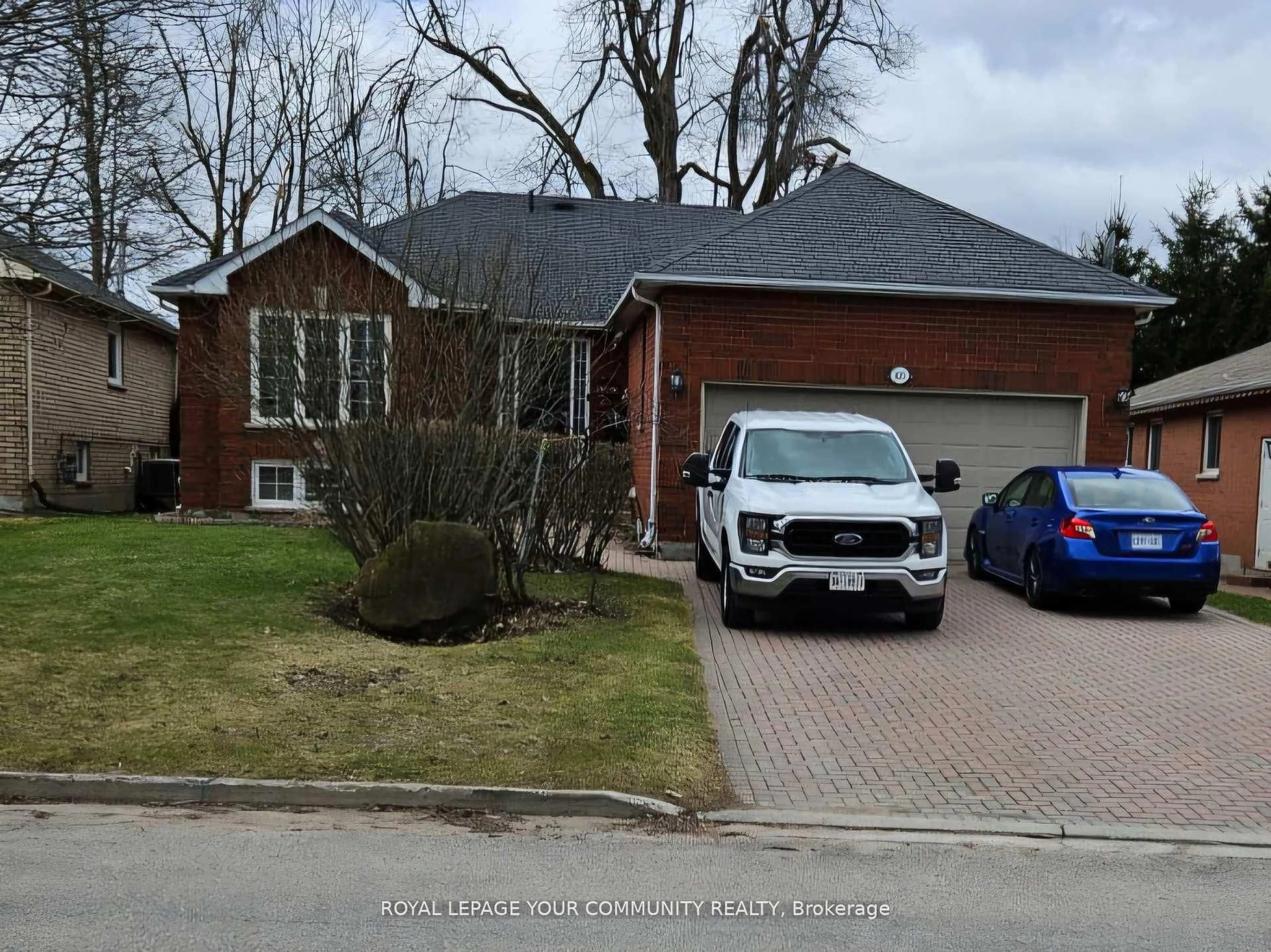 Home with brick exterior material, street for 105 Brown St, Barrie Ontario L4N 7V6