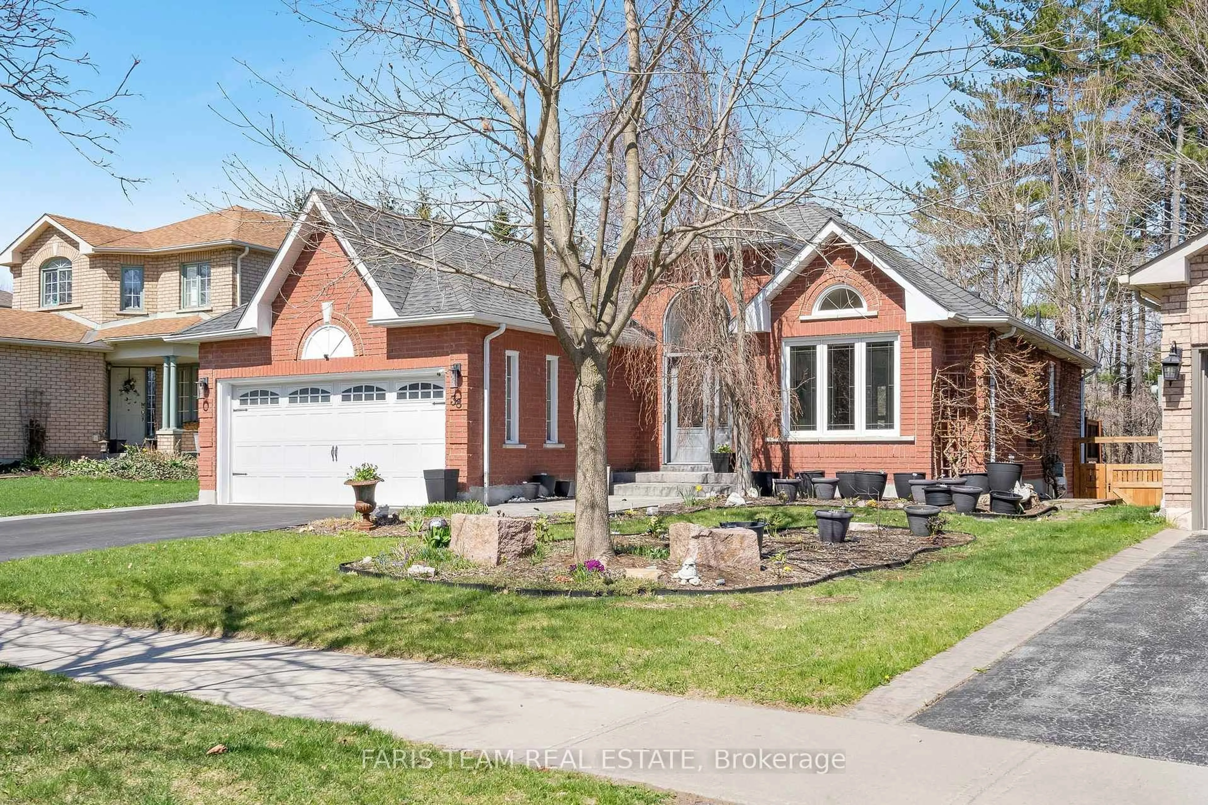 Home with brick exterior material, street for 38 Summerset Dr, Barrie Ontario L4N 9L7